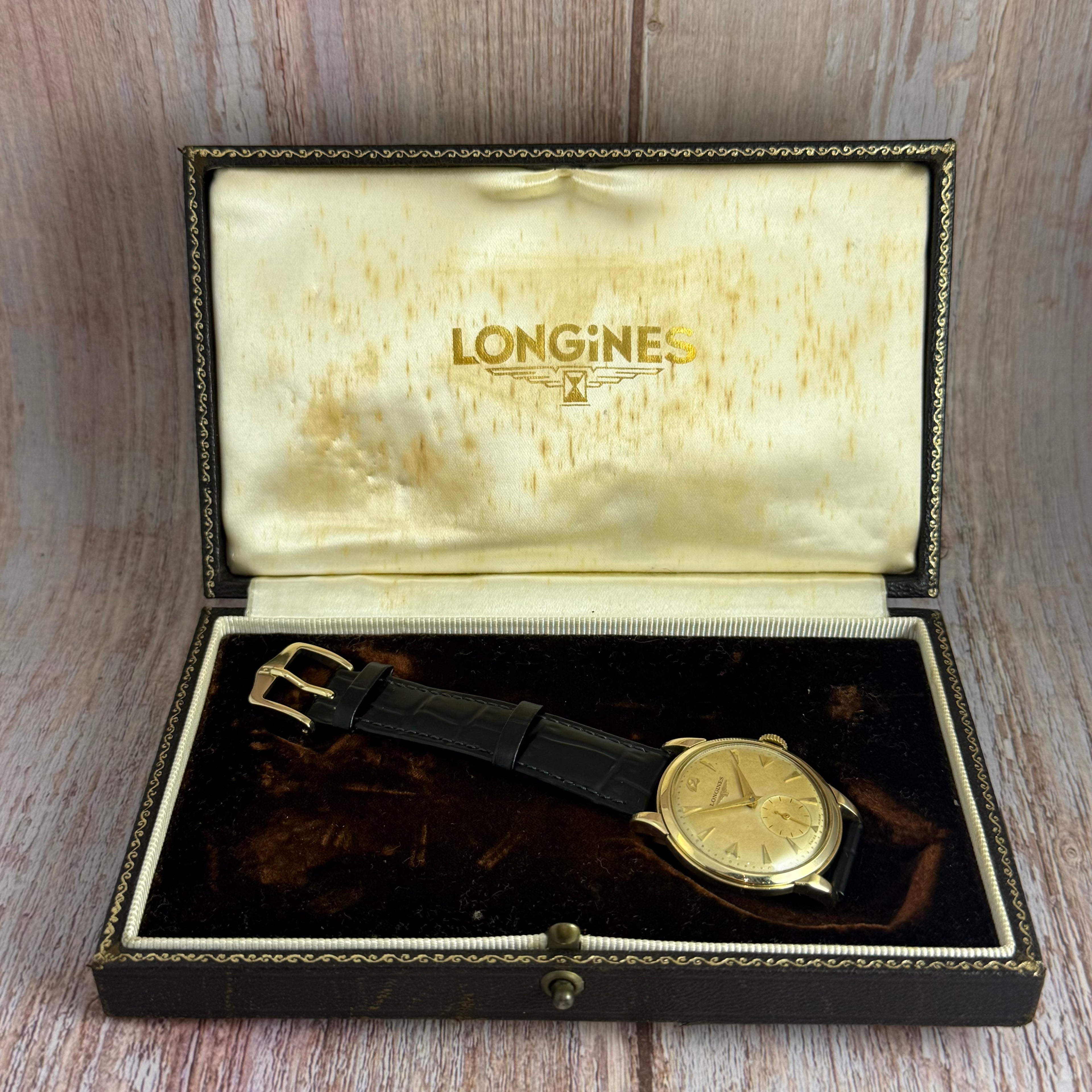 9ct gold Longines gentlemen’s manual wind wrist watch 1950s boxed