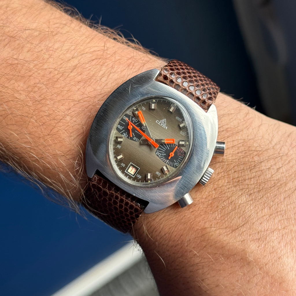 1970s Clyda men’s automatic UFO chronograph valjoux 7734 ‘roulette’ date wheel
