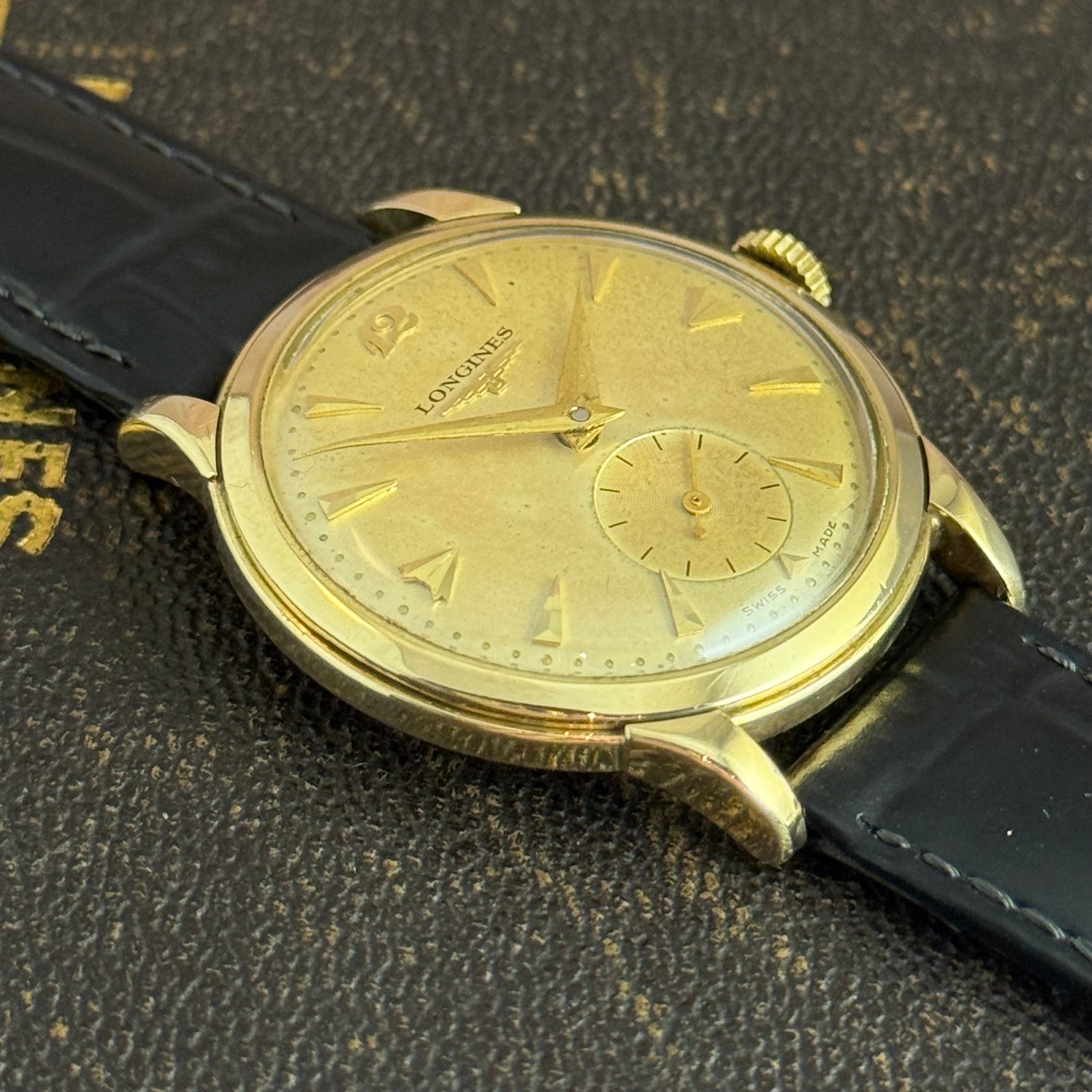 9ct gold Longines gentlemen’s manual wind wrist watch 1950s boxed