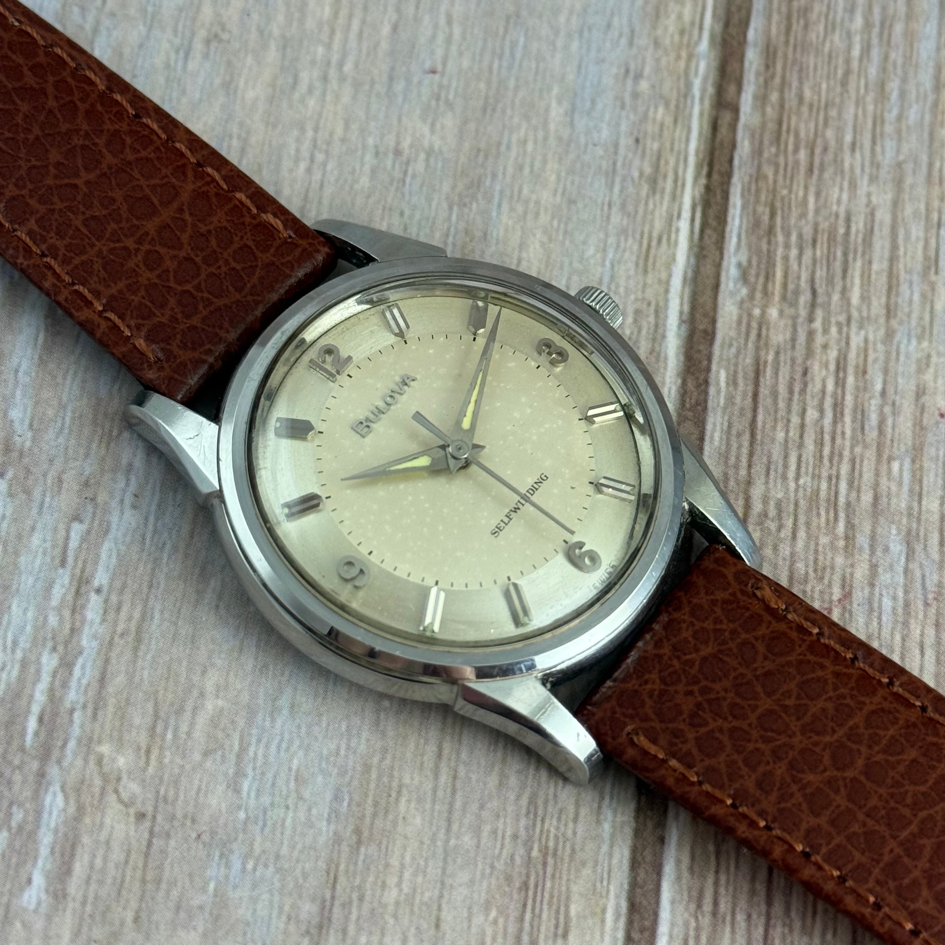 1963 BULOVA ‘Jet Clipper’ men's automatic watch 11AFAC Two-tone dial vintage
