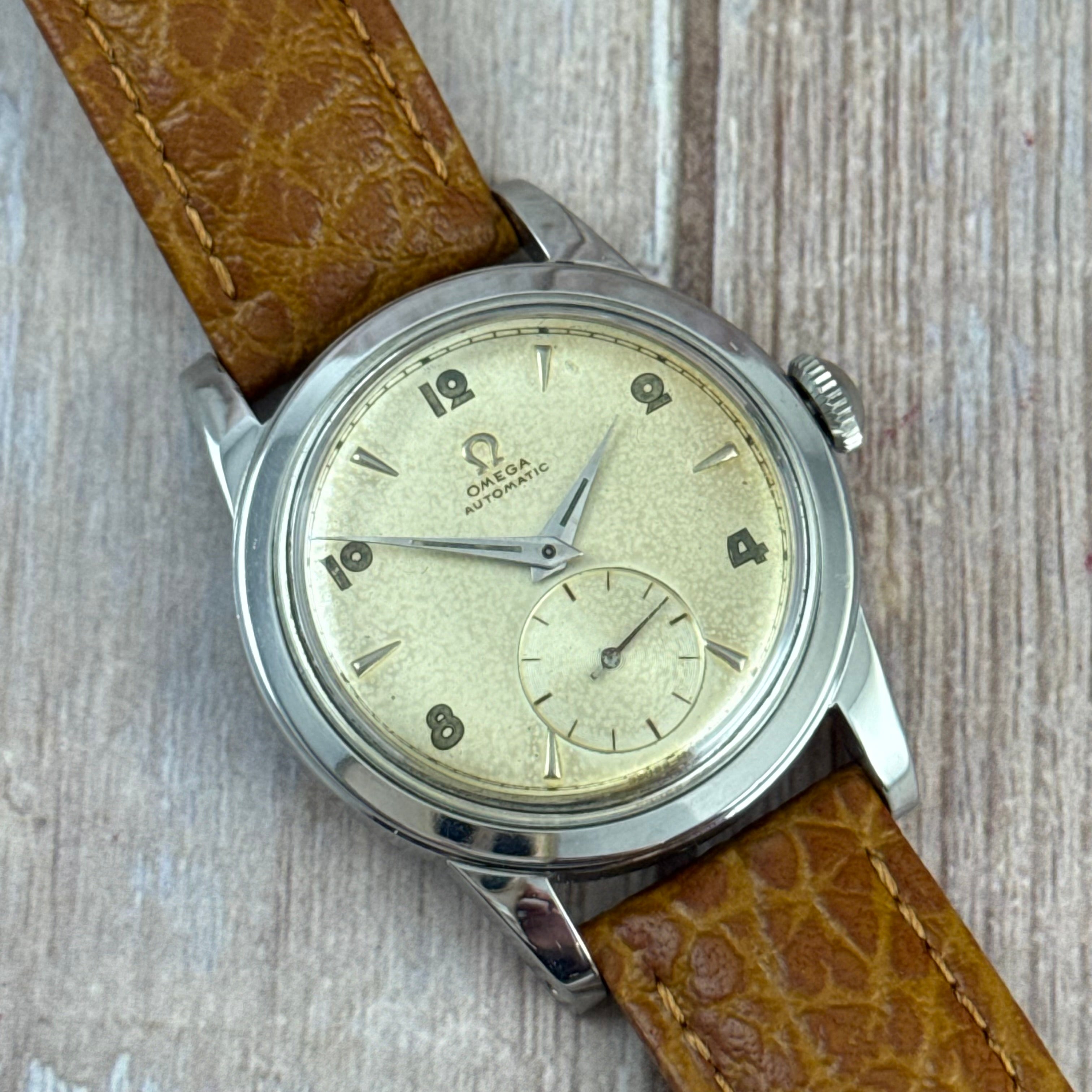 1950 Omega bumper automatic gents steel “deco Arabic” dial watch (2576-10)