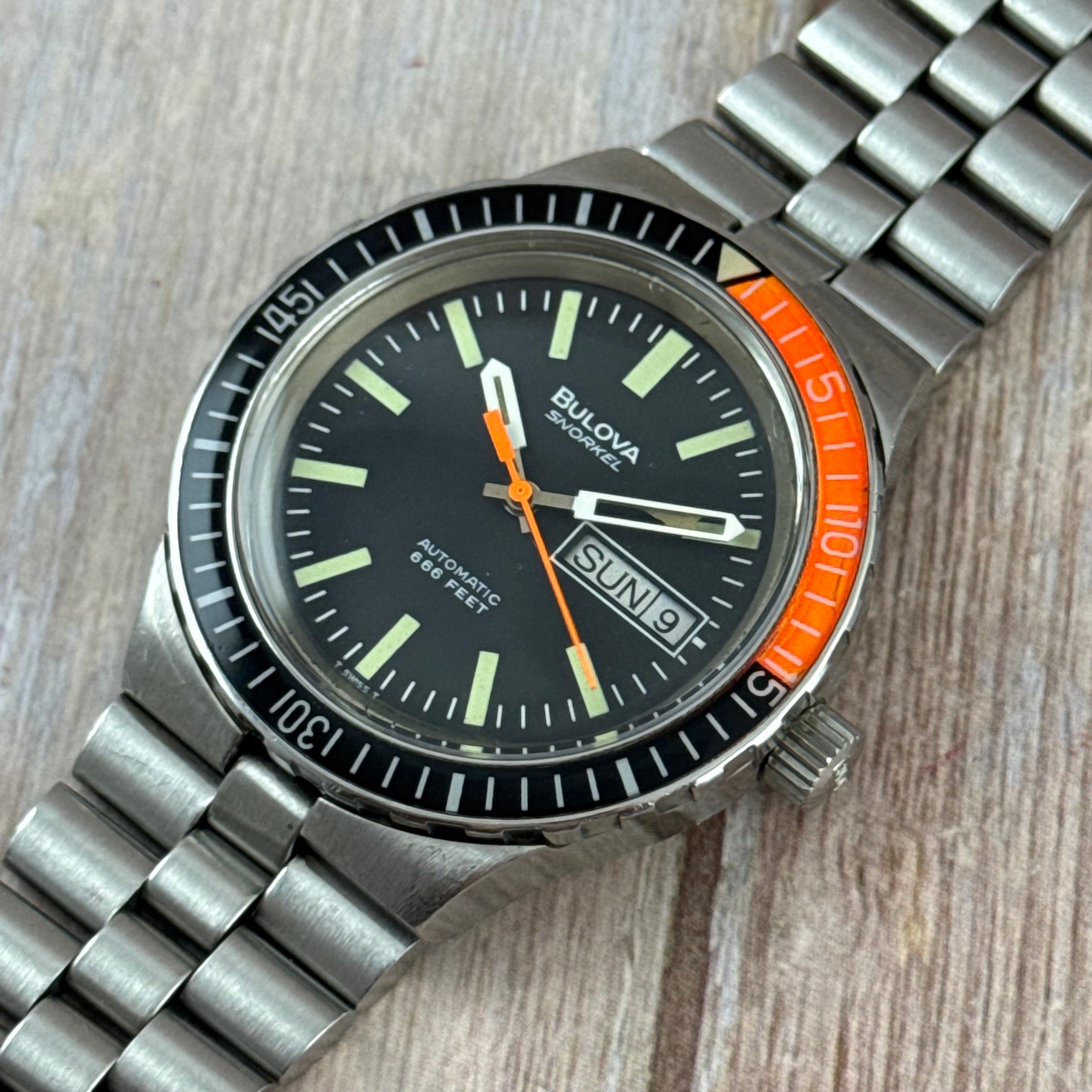 1970s ICONIC Bulova “Devil diver” men’s divers watch 39mm