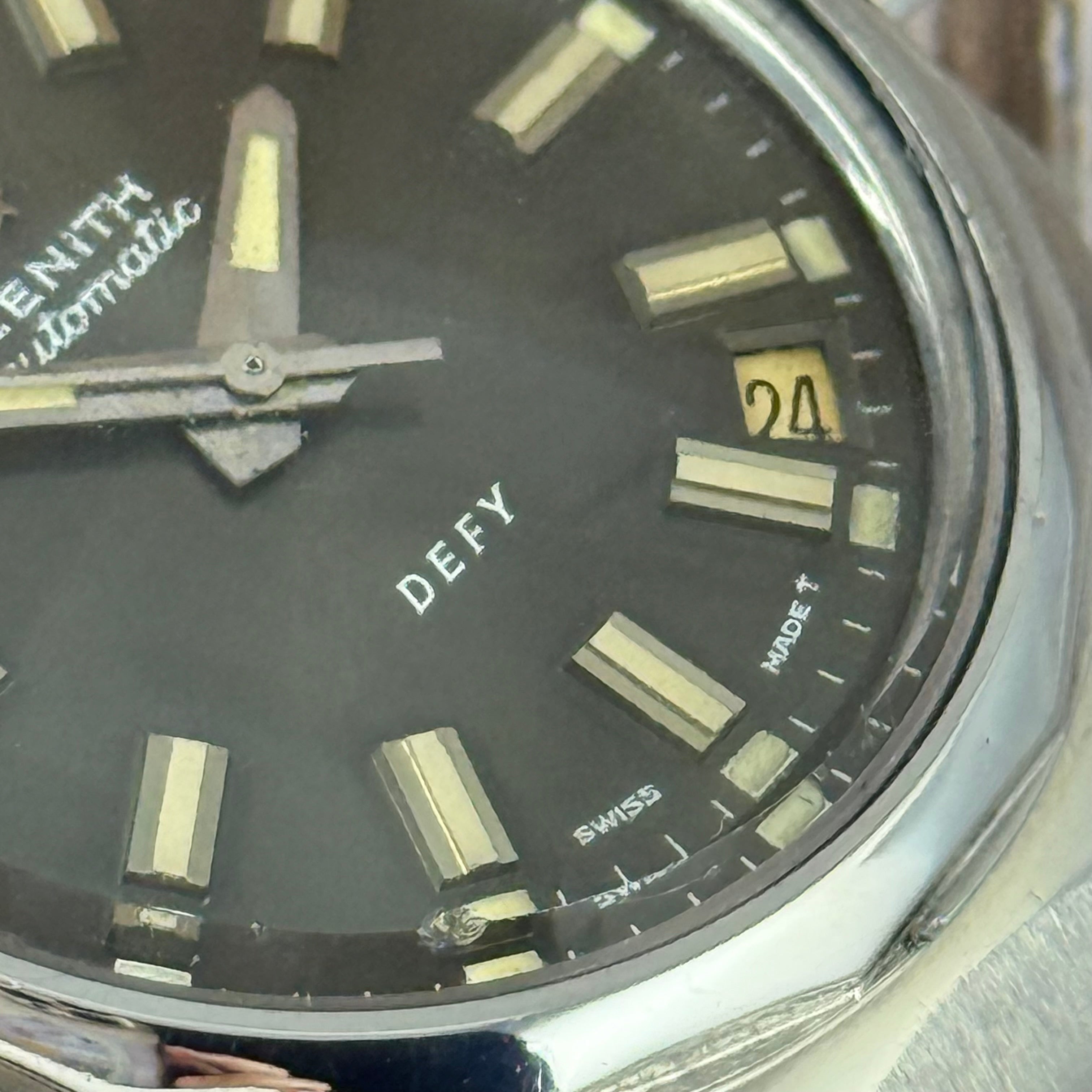 1970s Zenith Defy ‘charcoal’ dial men’s divers watch