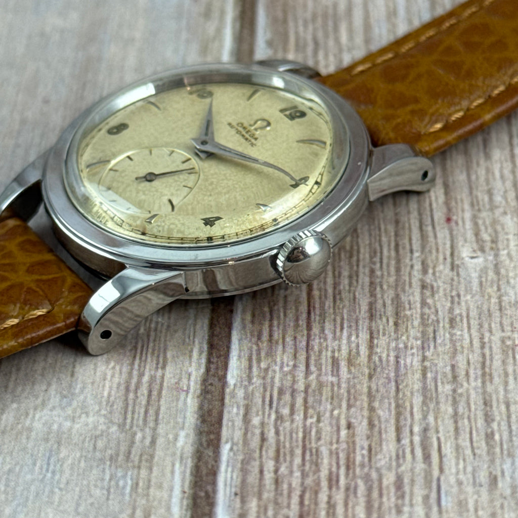 1950 Omega bumper automatic gents steel “deco Arabic” dial watch (2576-10)