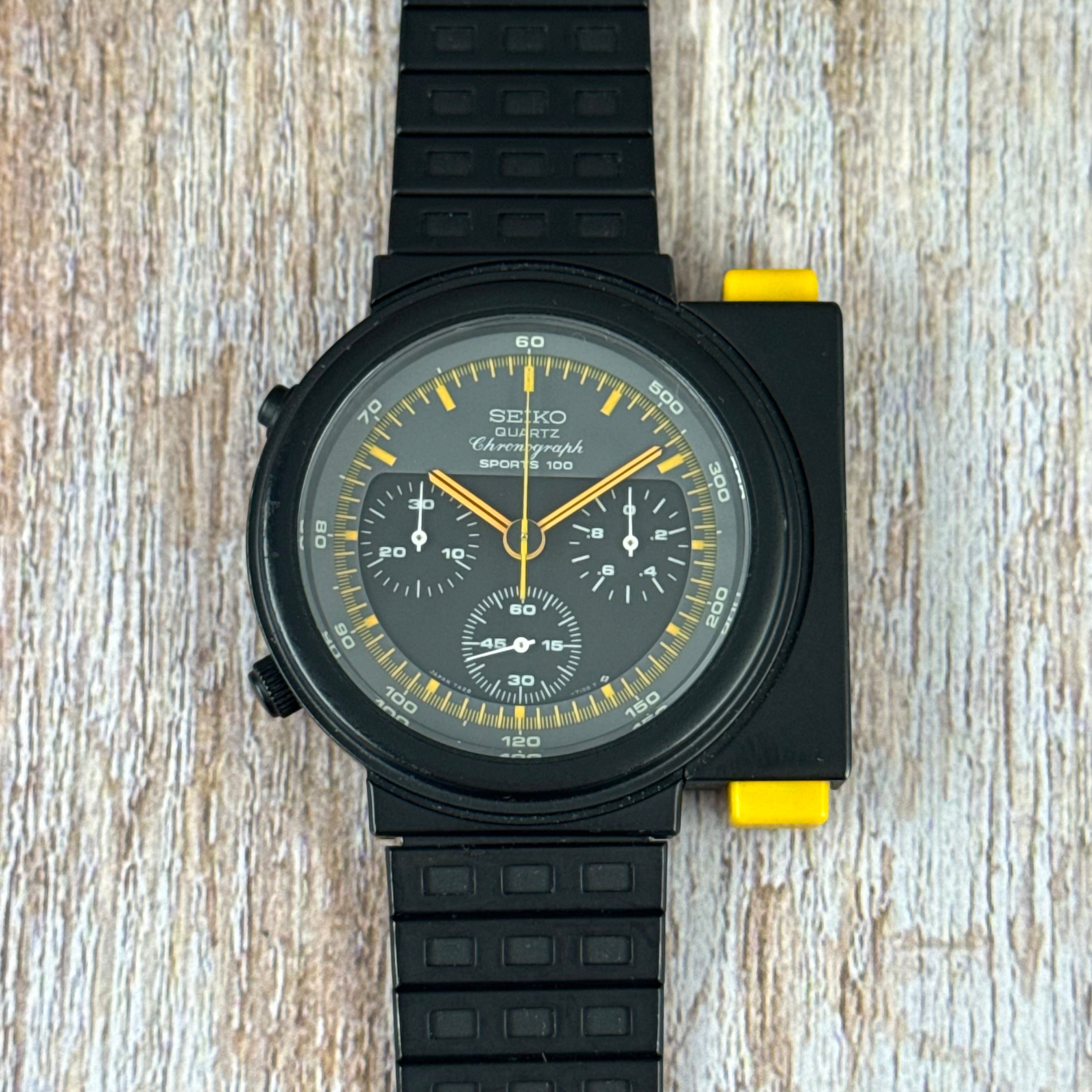 1980s Seiko Aliens movie “Ripley” Quartz Chronograph Watch Giorgio Giugiaro PVD (7A28-7009)