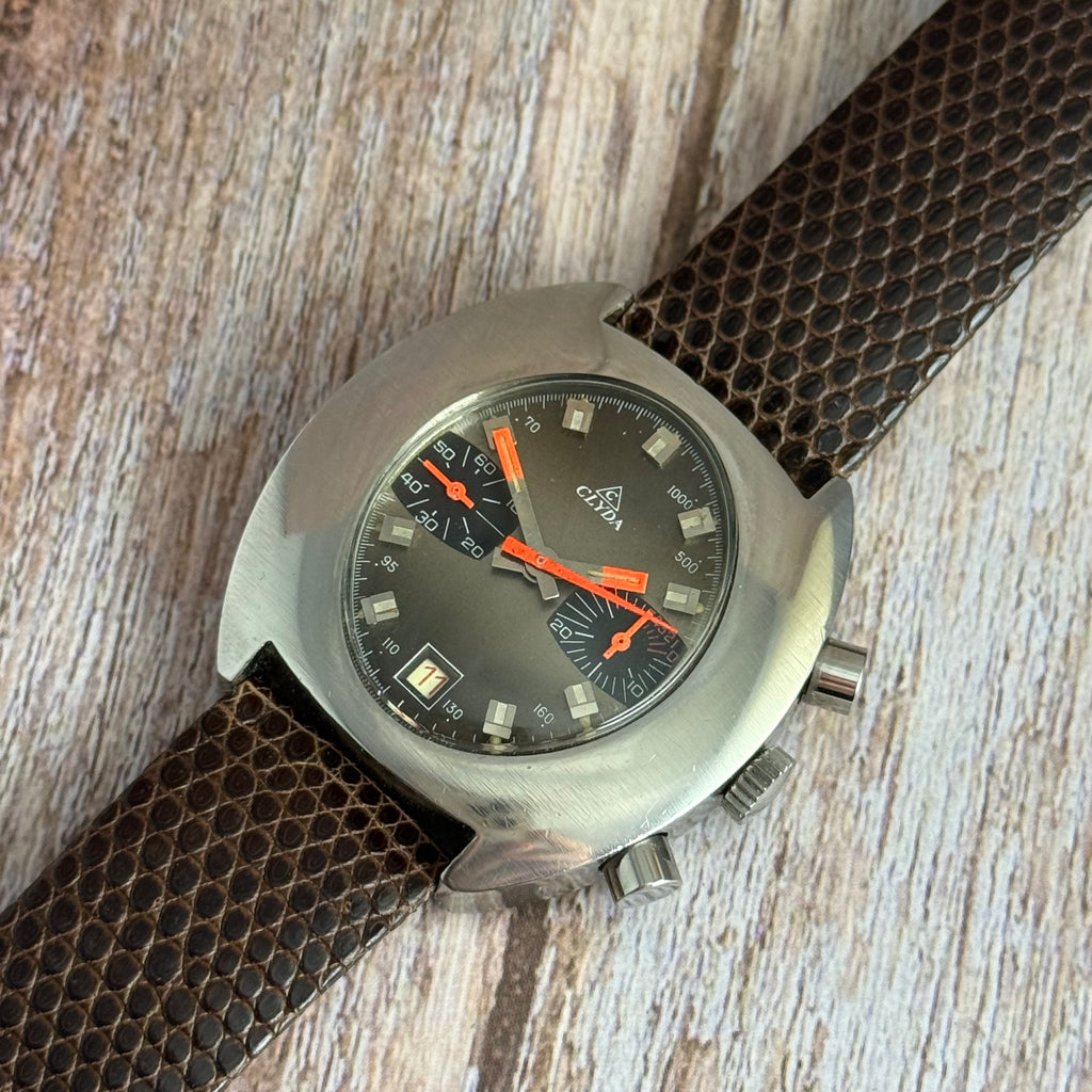 1970s Clyda men’s automatic UFO chronograph valjoux 7734 ‘roulette’ date wheel