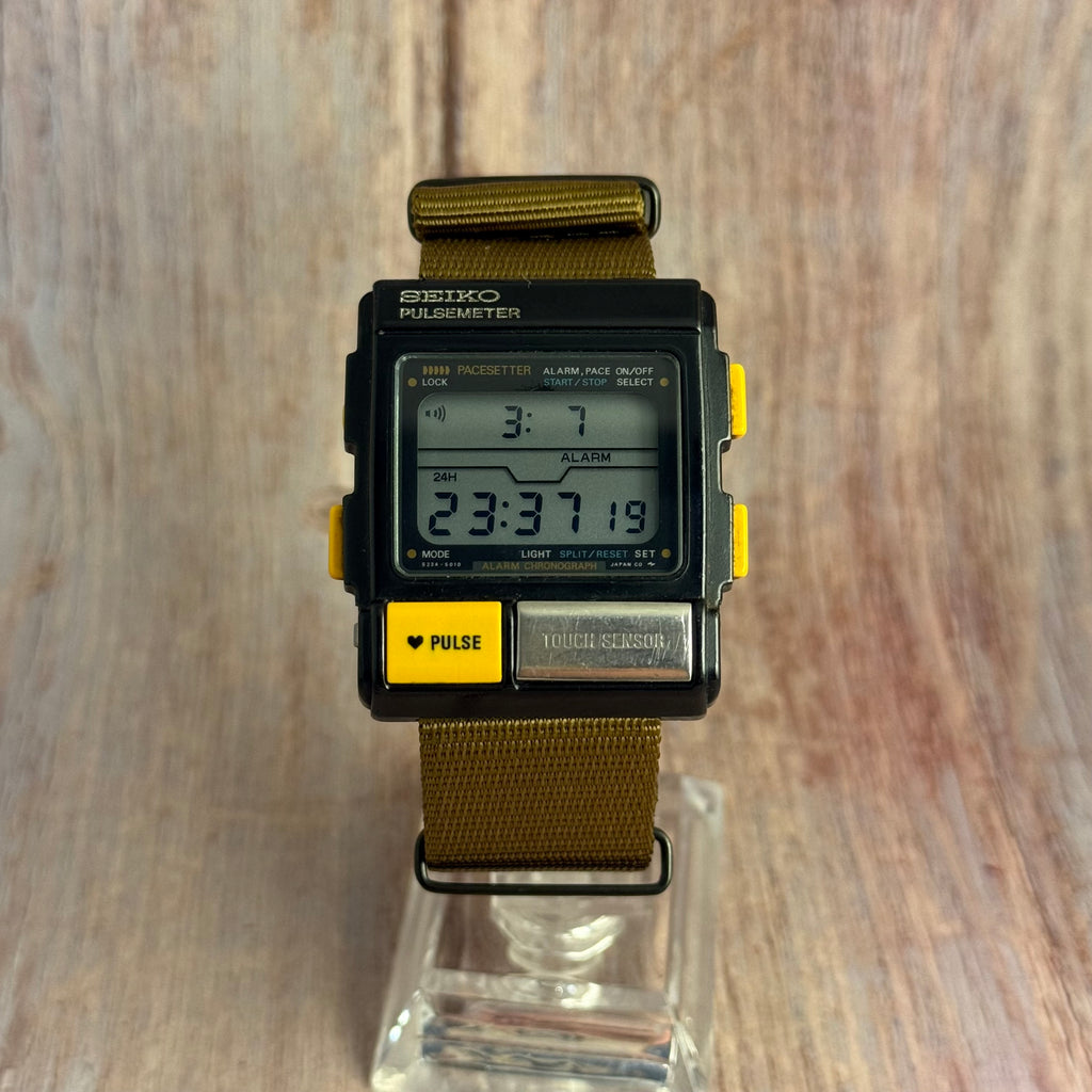 1980s Seiko Pulsemeter “hicks” men’s LCD watch ( from Aliens )