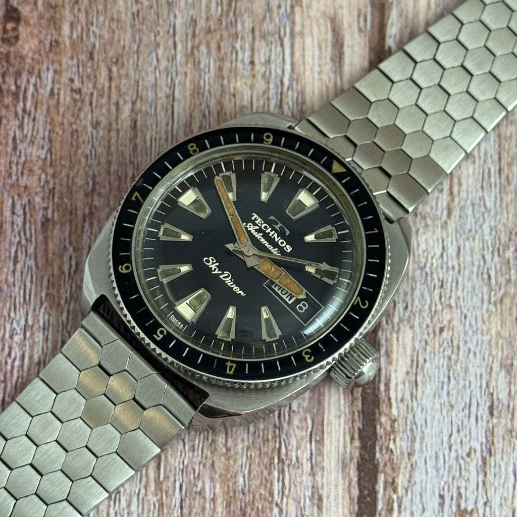 1960s Technos Sky diver automatic men’s divers watch 37mm