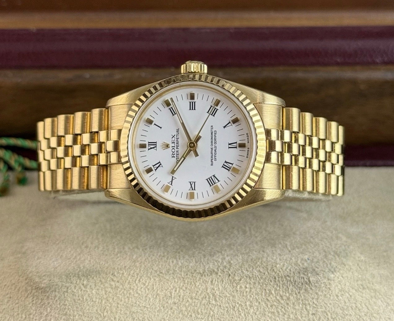 18ct Rolex Oyster Perpetual 31 Ladies Solid Gold Watch Bracelet Box Papers 1996