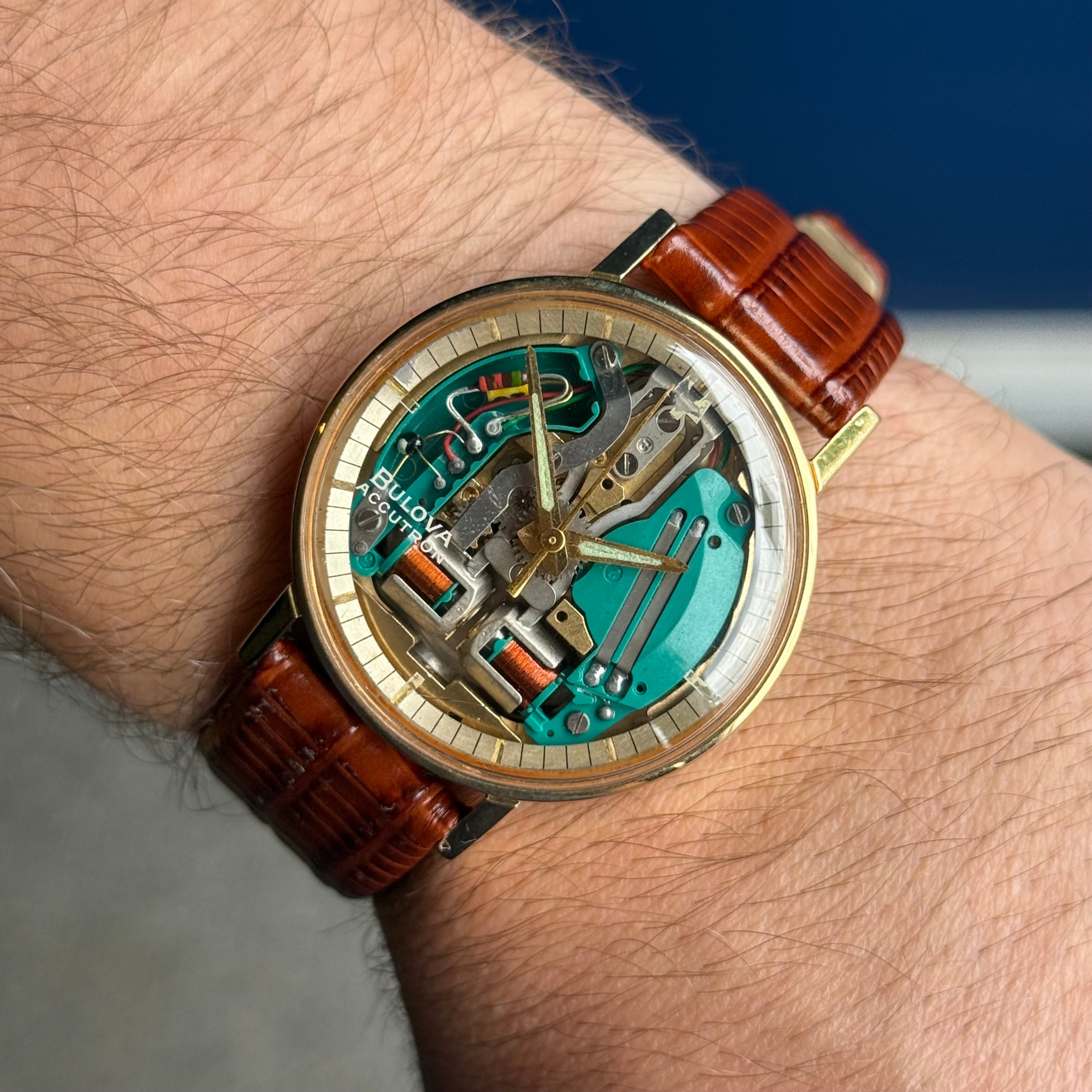 1964 Bulova Accutron spaceview men’s electronic tuning fork wrist watch