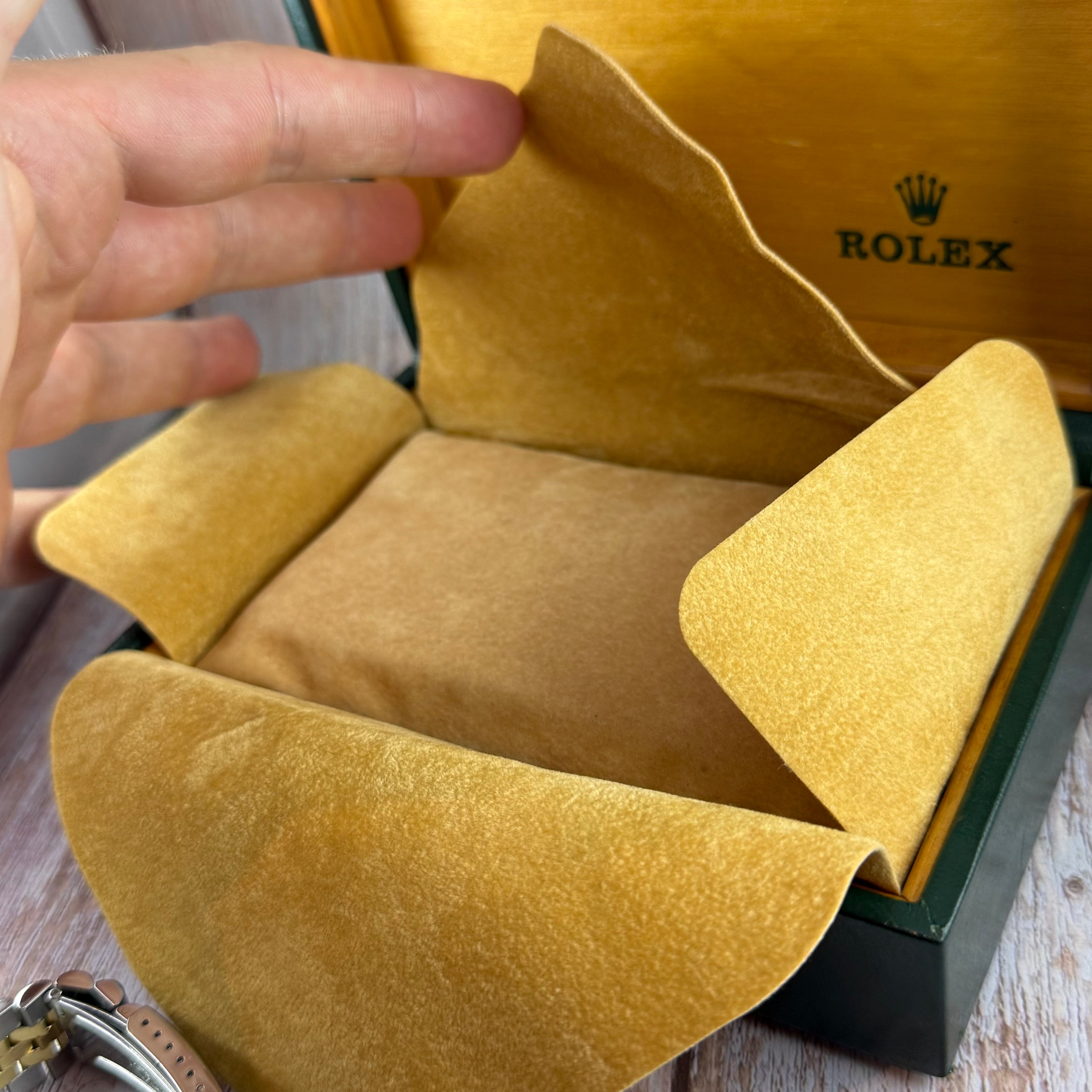 1972 Rolex Datejust 36 18k Gold & Steel 1601 Men’s Wrist Watch Vintage Box & tag