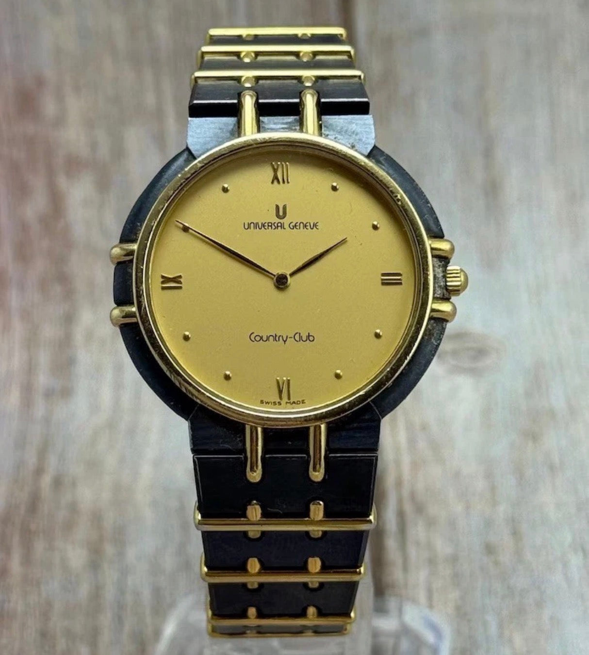1980s Universal Geneve Country-club Men’s Integrated Bracelet Watch 33mm Quartz
