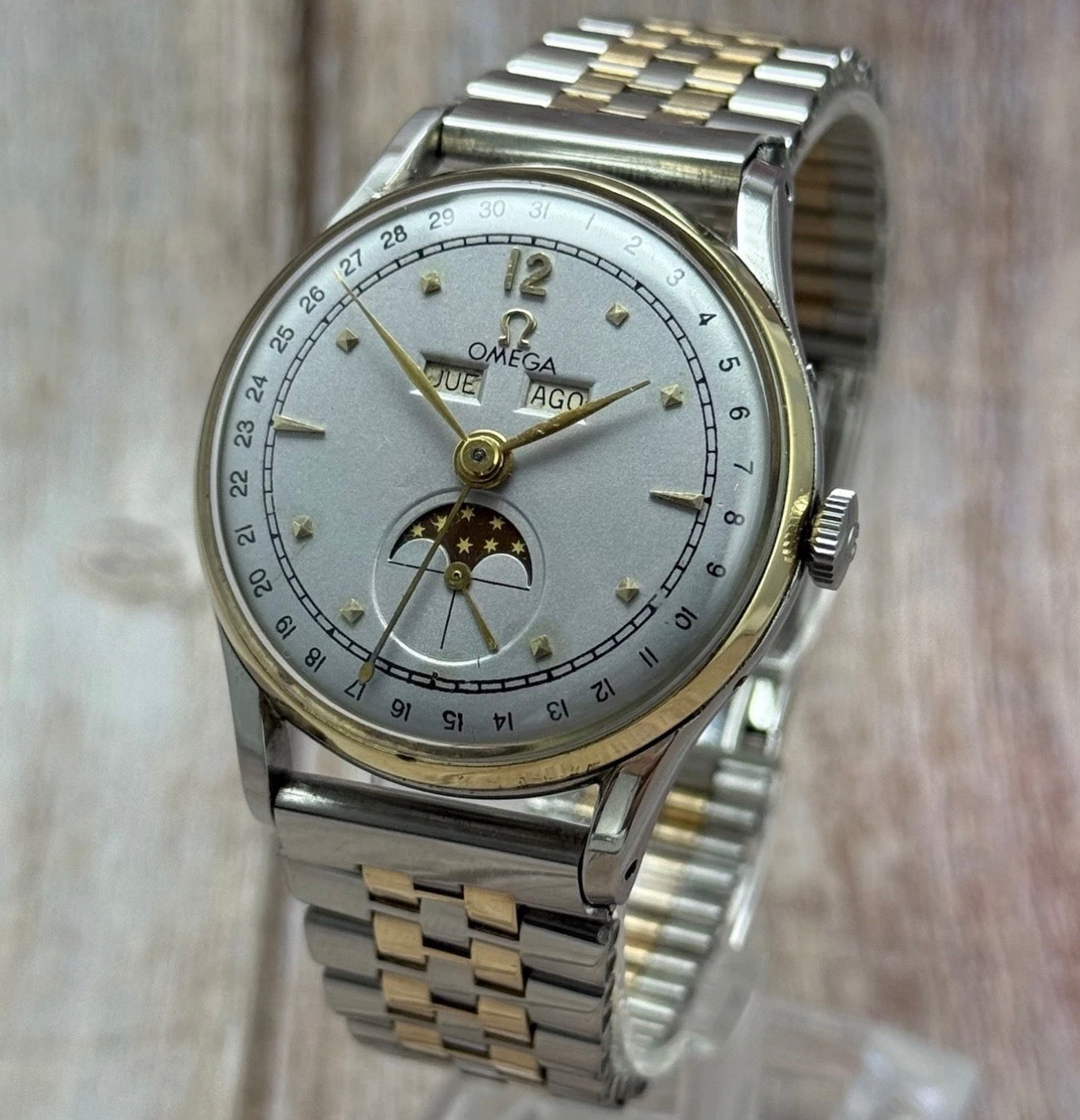 1948 Omega triple calendar moonphase men’s Manual wind watch