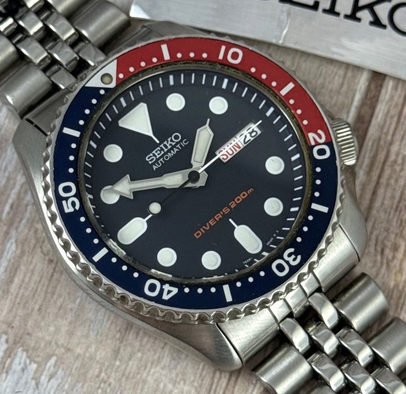 1996 Seiko Automatic Men’s Divers Watch Pepsi 200M (SKX009K) NEW OLD STOCK
