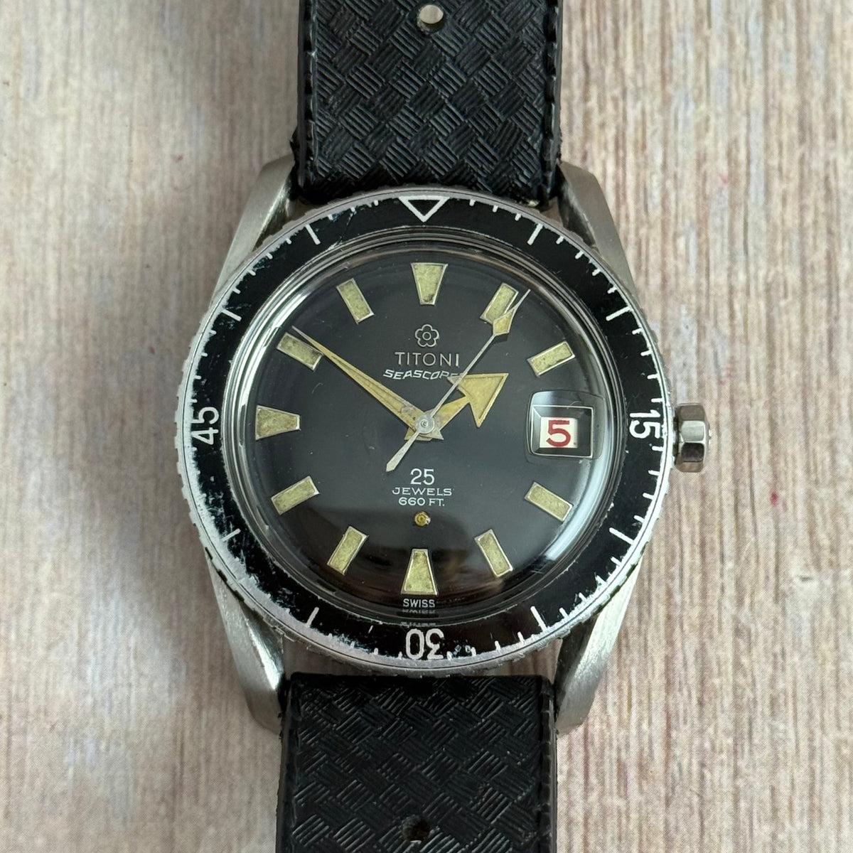 1960s Titoni Seascoper men’s automatic divers watch 25J 660ft