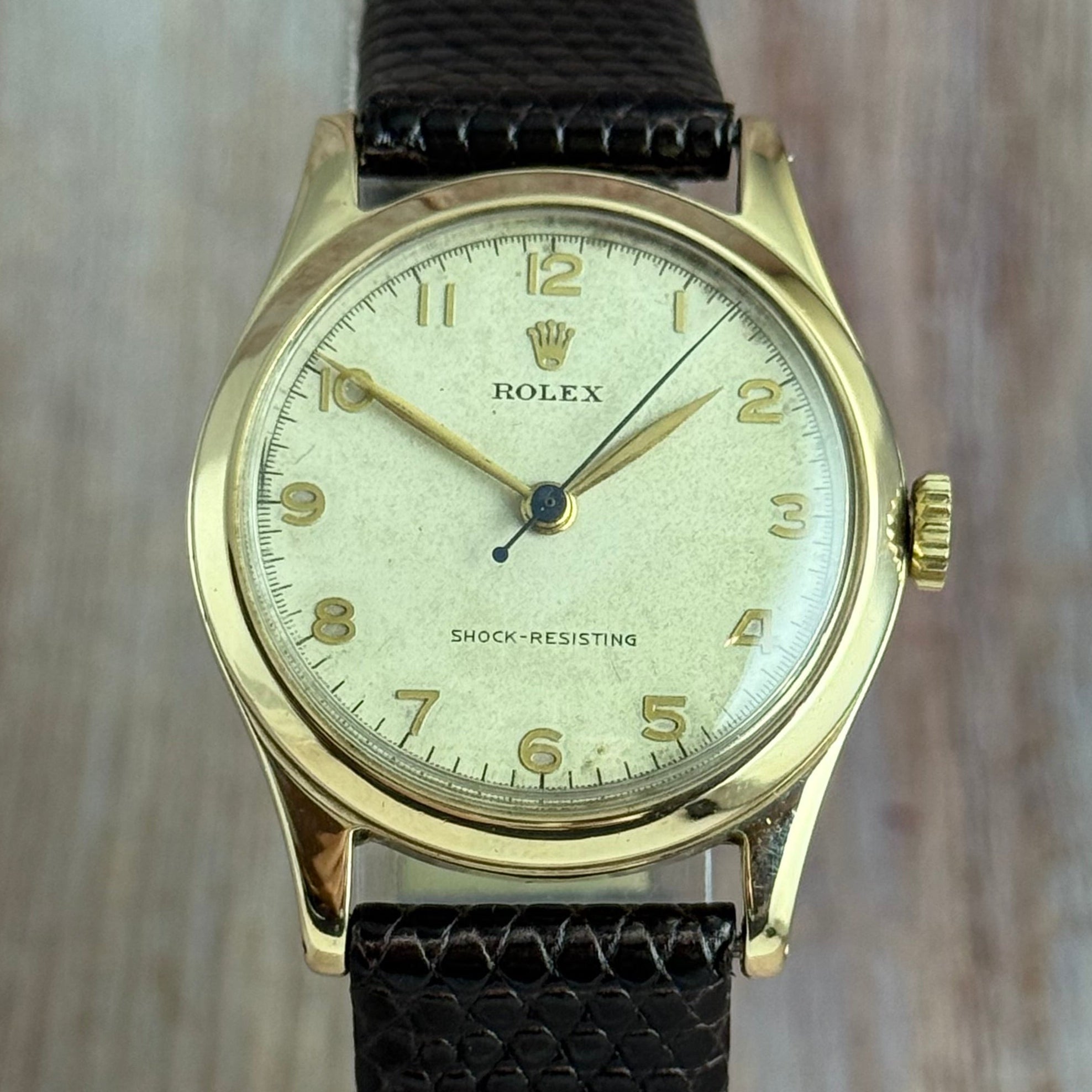 1947 Rolex 9ct gold men’s Manual wind wrist watch 30mm Arabic dial