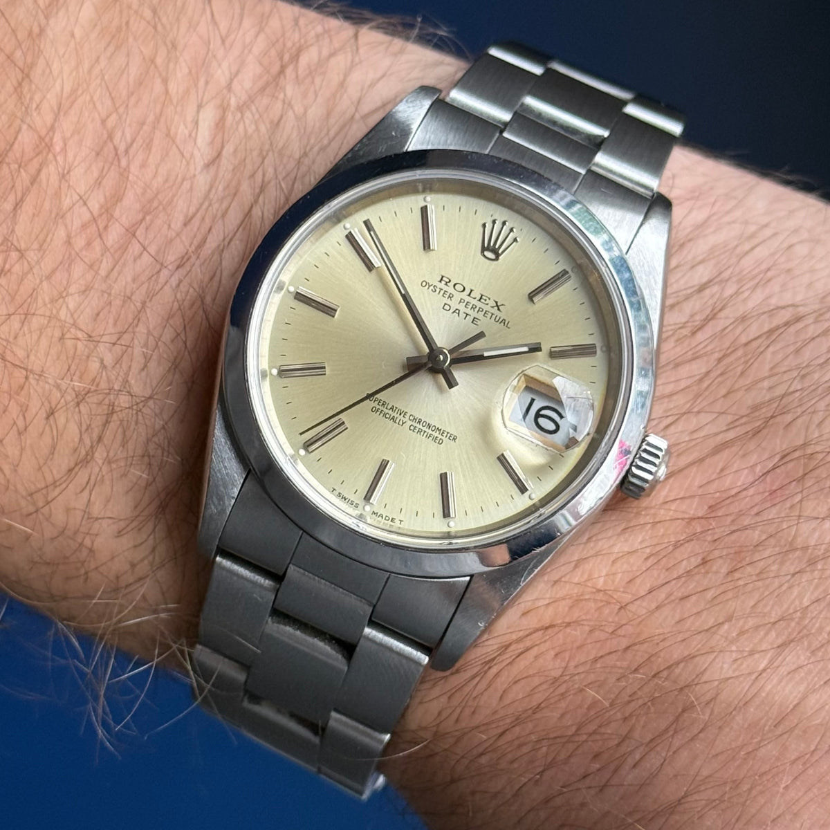 1990 Rolex Oyster Perpetual Date men’s steel champagne dial watch boxed