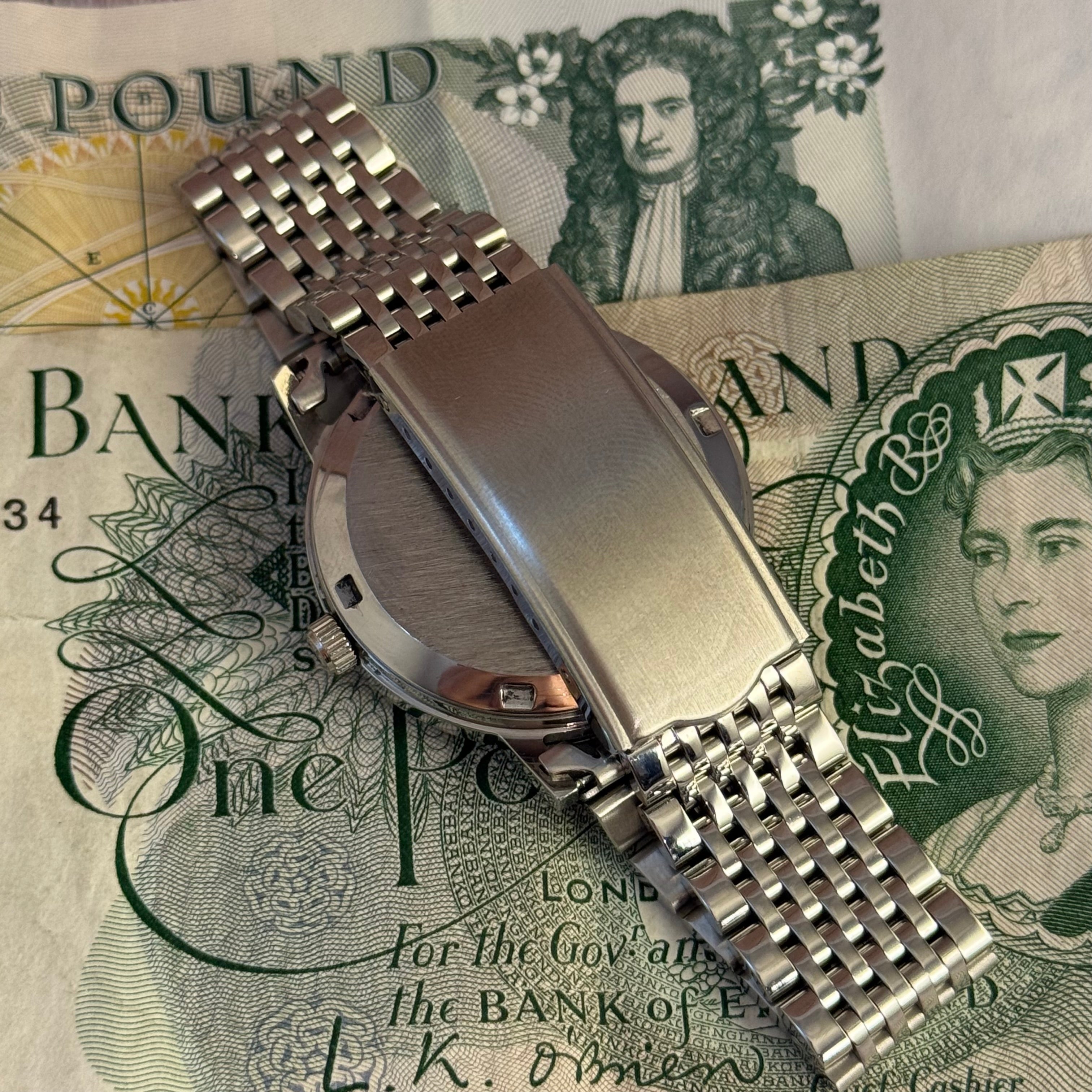 1972 Omega automatic Genéve green “money” dial men’s wrist watch