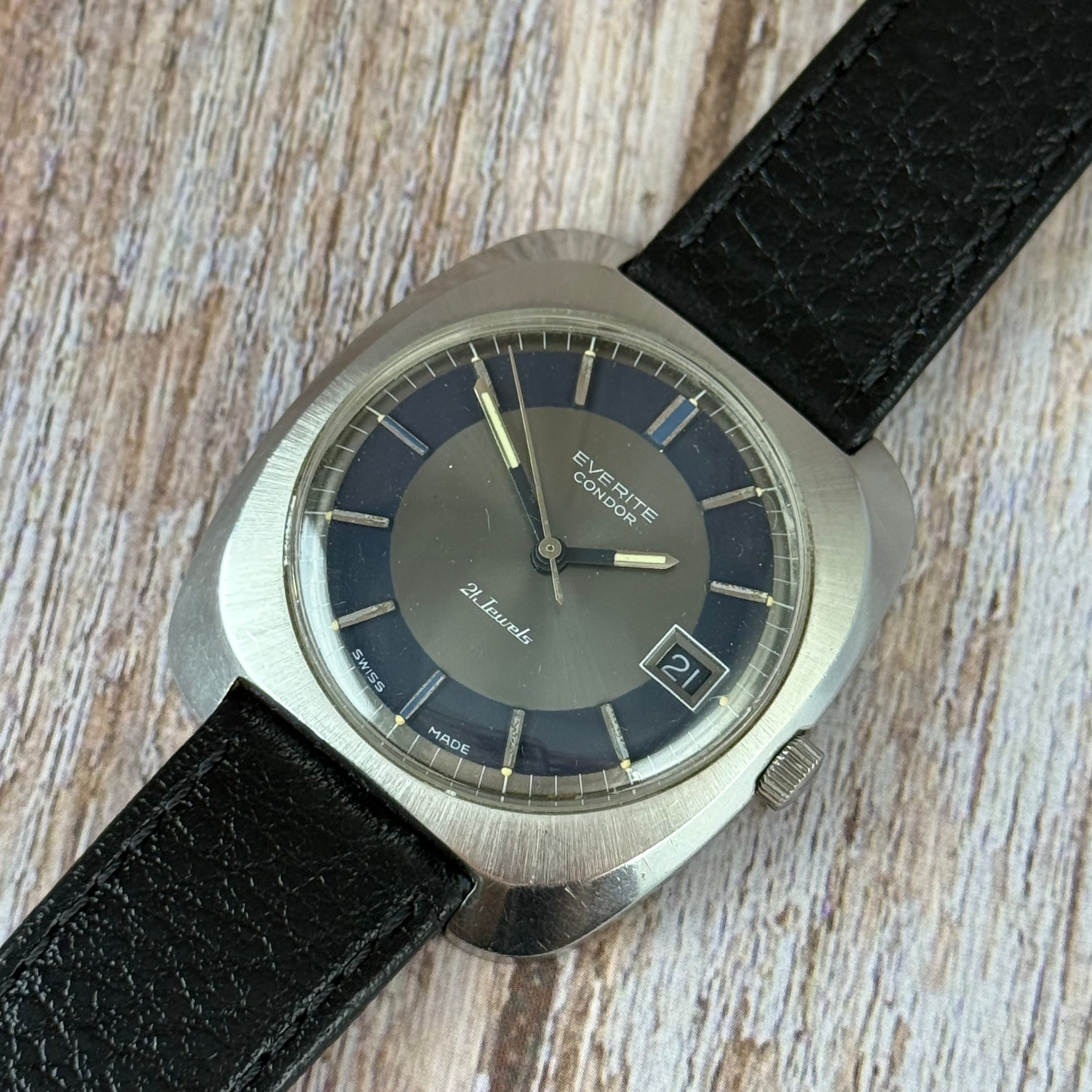 1970s Everite Condor gents manual wind UFO case wrist watch