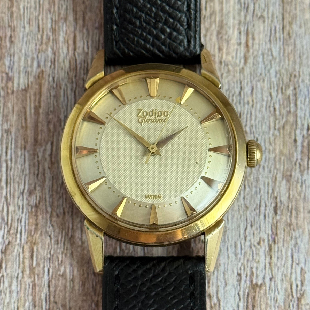 1950s Zodiac Glorious Men’s Wrist Watch ‘honeycomb’ Dial