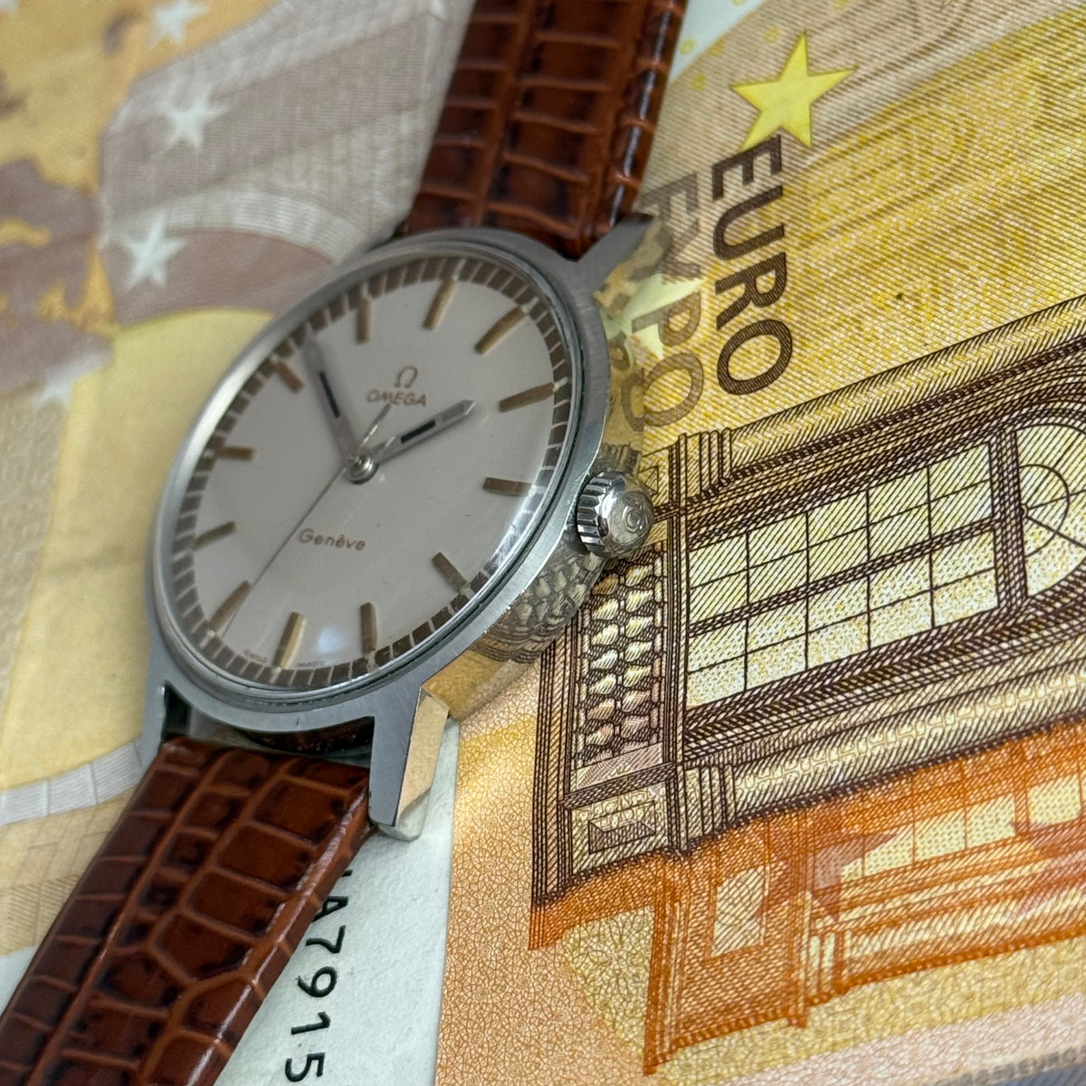 1970 Omega Genève men’s Manual wind wrist watch 35mm (135.070)
