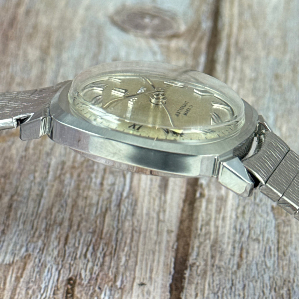1970 Bulova Accutron astronaut Mark IV men’s GMT electronic tuning fork Watch space age MINT CONDITION