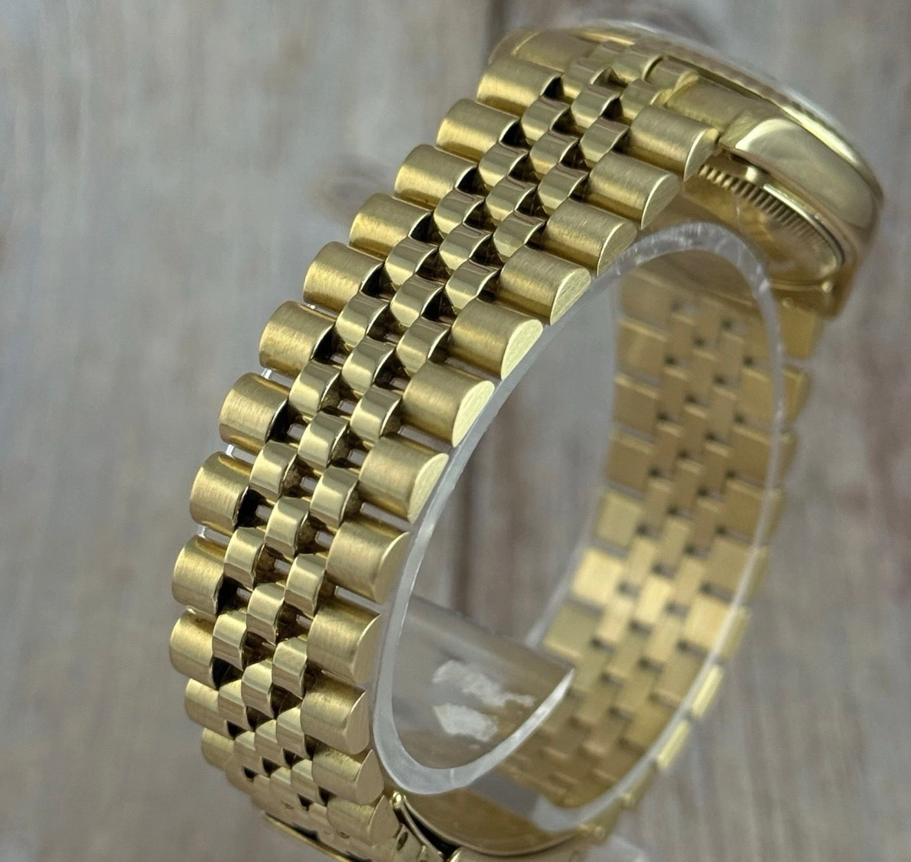 18ct Rolex Oyster Perpetual 31 Ladies Solid Gold Watch Bracelet Box Papers 1996