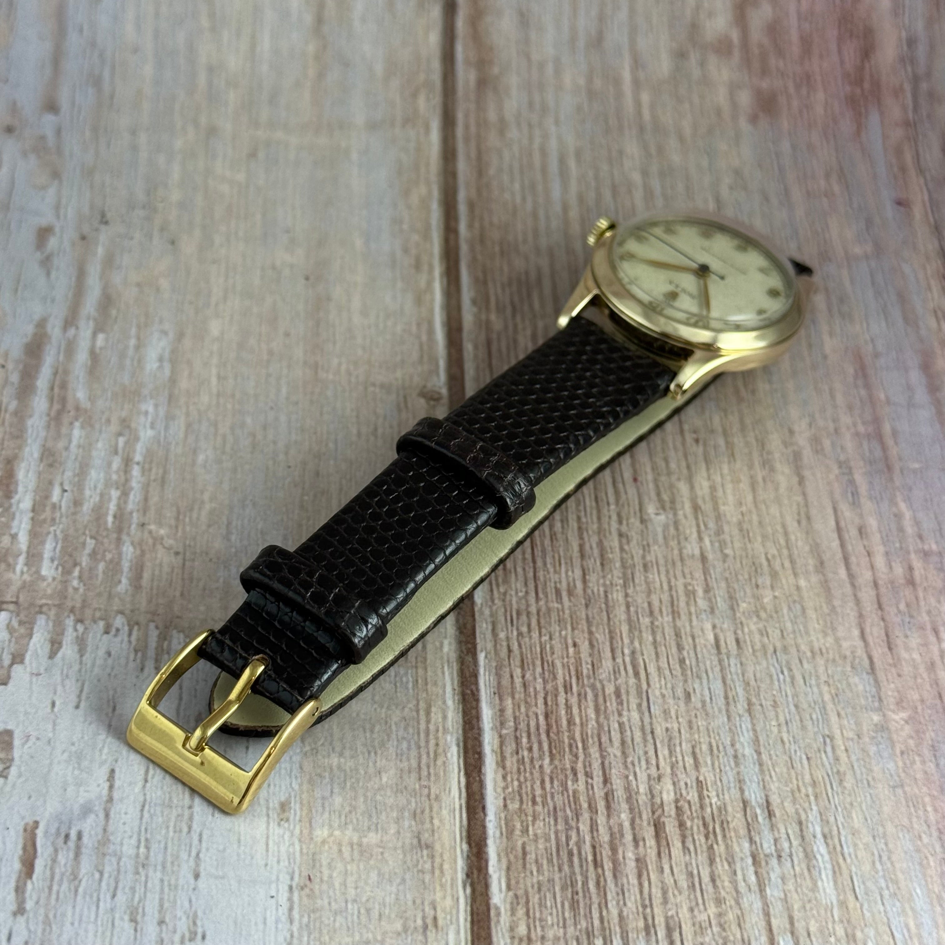 1947 Rolex 9ct gold men’s Manual wind wrist watch 30mm Arabic dial