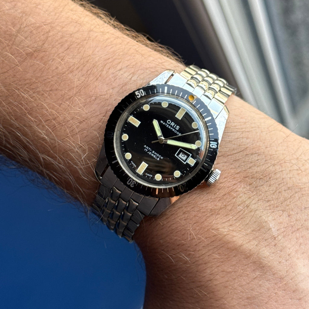 The original Oris 65 Iconic Divers mens watch box & tag