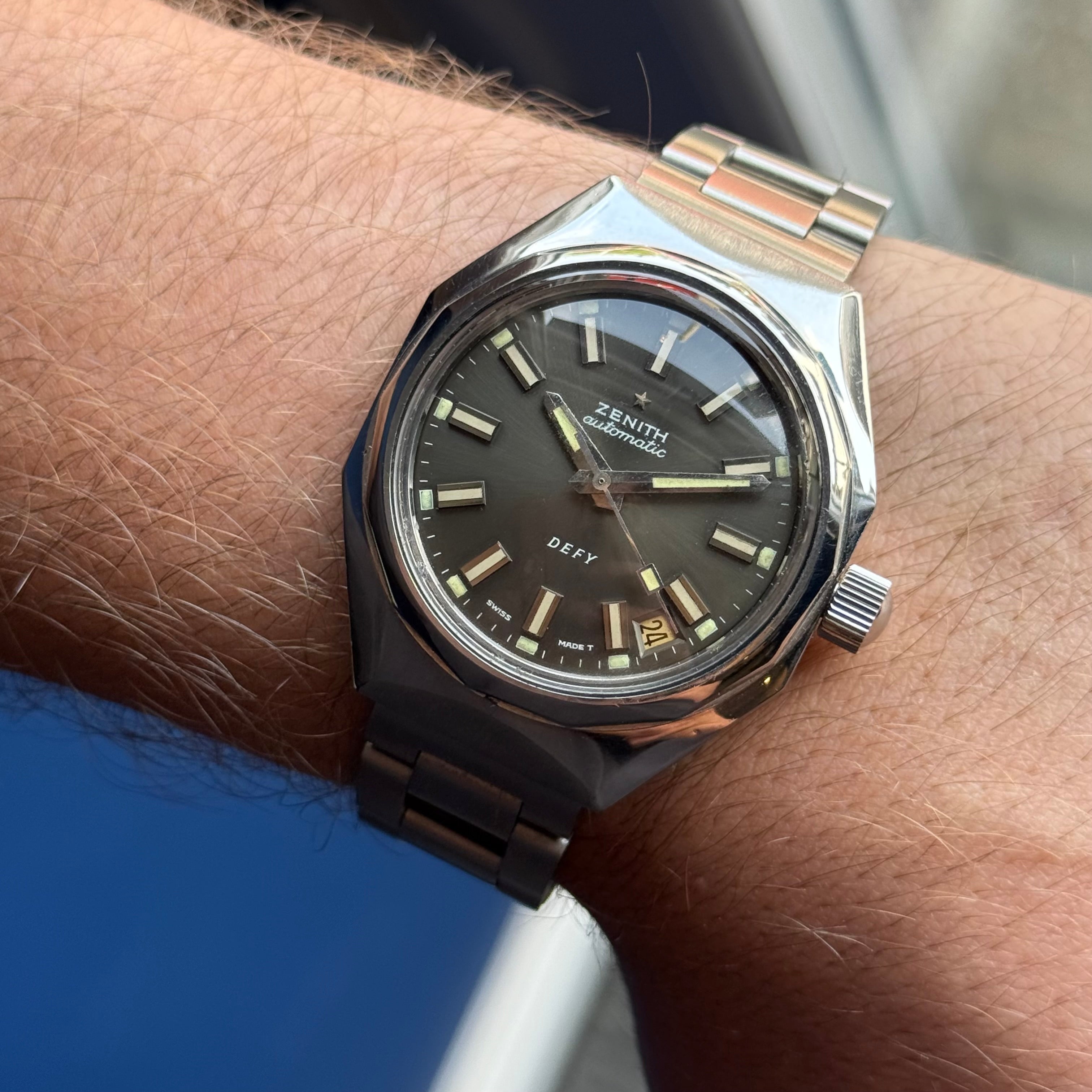 1970s Zenith Defy ‘charcoal’ dial men’s divers watch