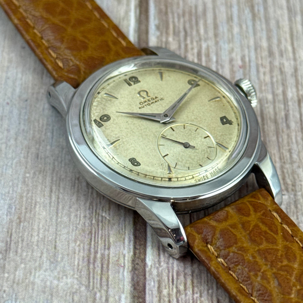 1950 Omega bumper automatic gents steel “deco Arabic” dial watch (2576-10)