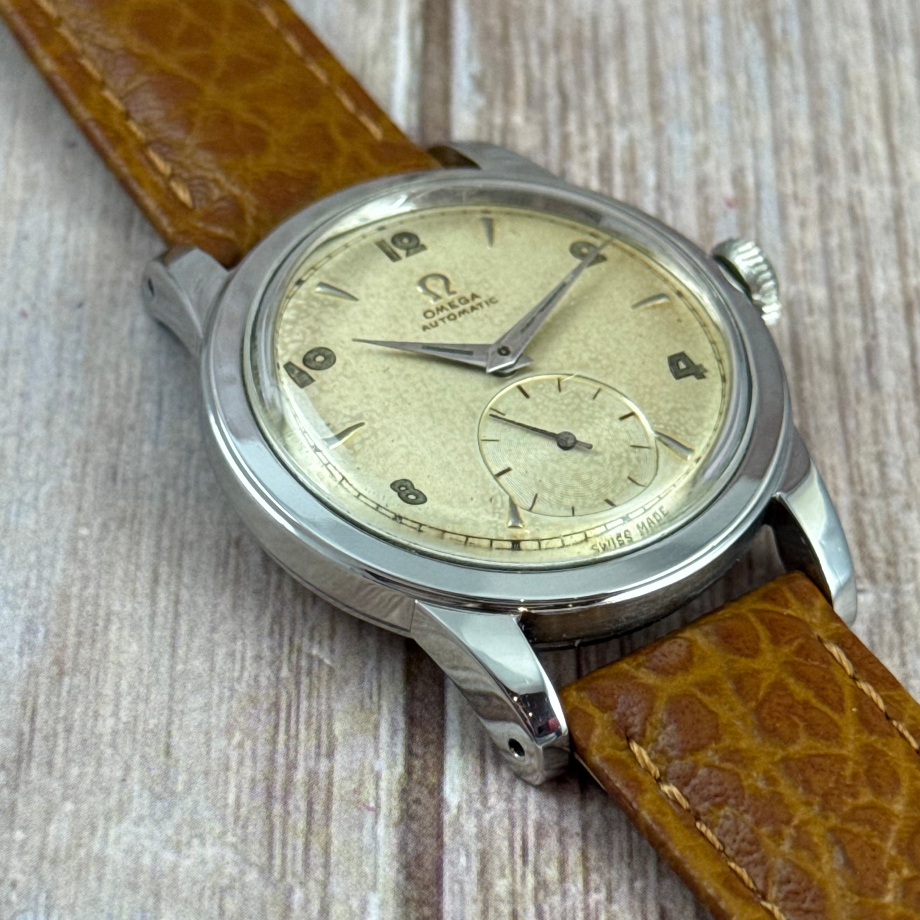 1950 Omega bumper automatic gents steel “deco Arabic” dial watch (2576-10)
