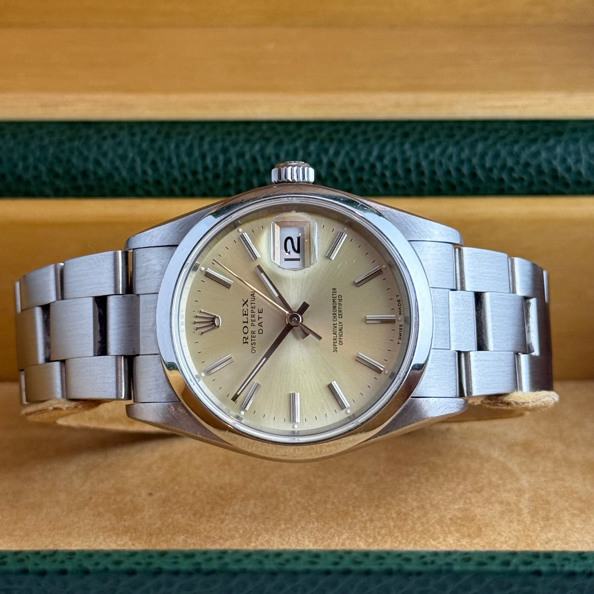 1990 Rolex Oyster Perpetual Date men’s steel champagne dial watch boxed