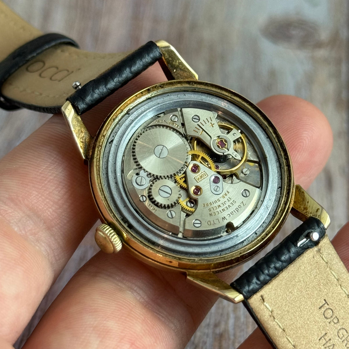 1950s Zodiac Glorious Men’s Wrist Watch ‘honeycomb’ Dial