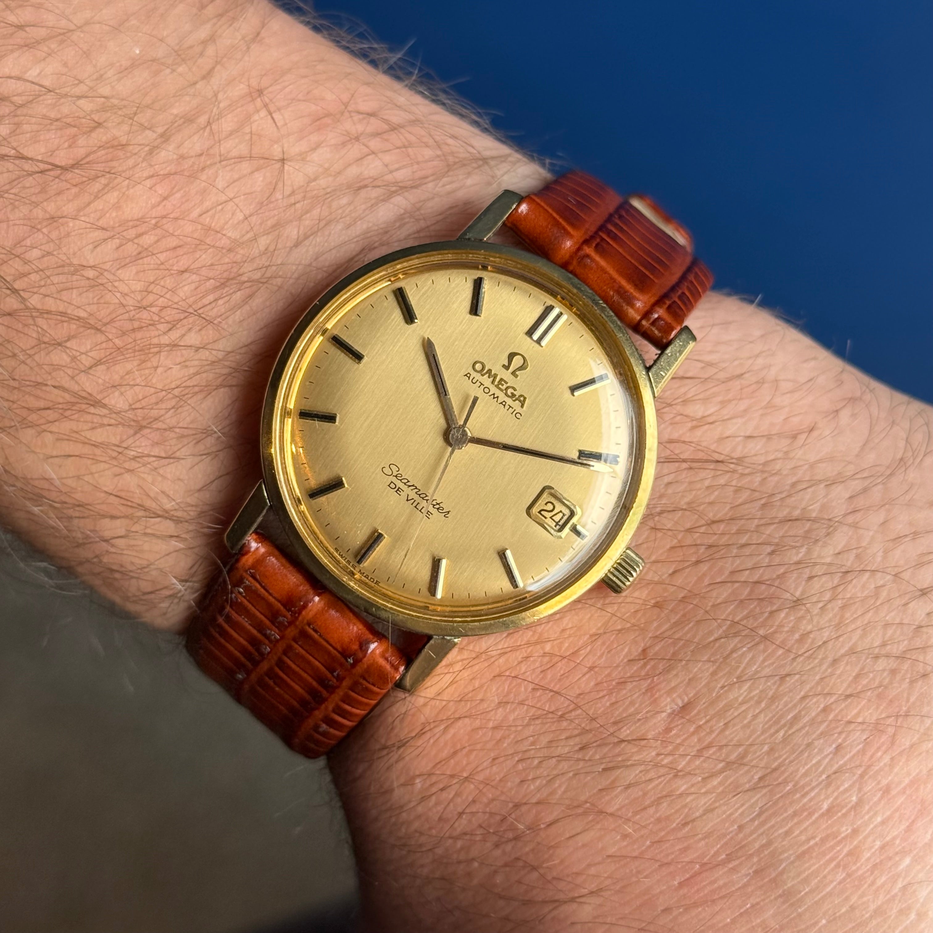18ct Solid Gold Omega Seamaster Automatic Gold Onyx Dial 35mm (c1963) 166.025