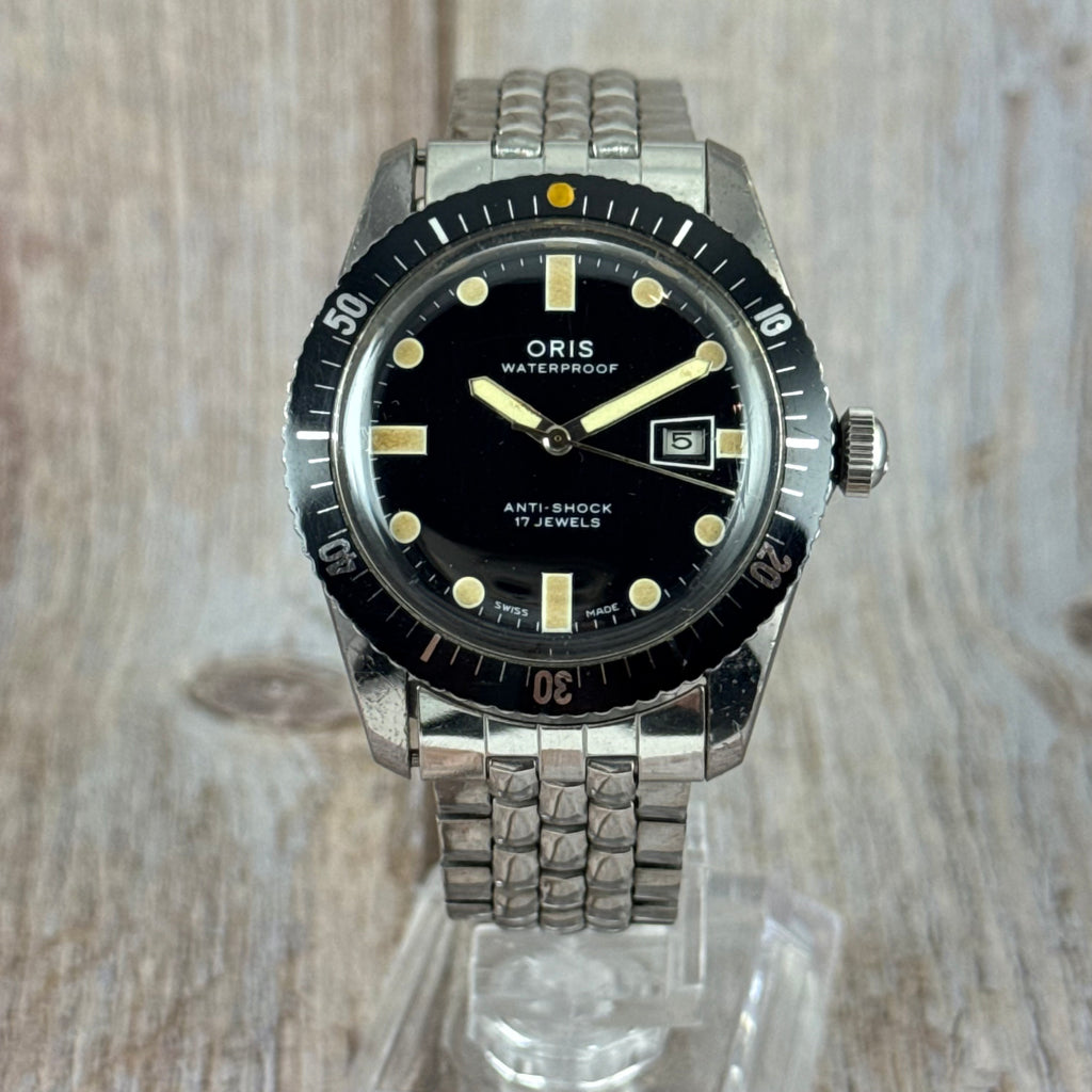 The original Oris 65 Iconic Divers mens watch box & tag