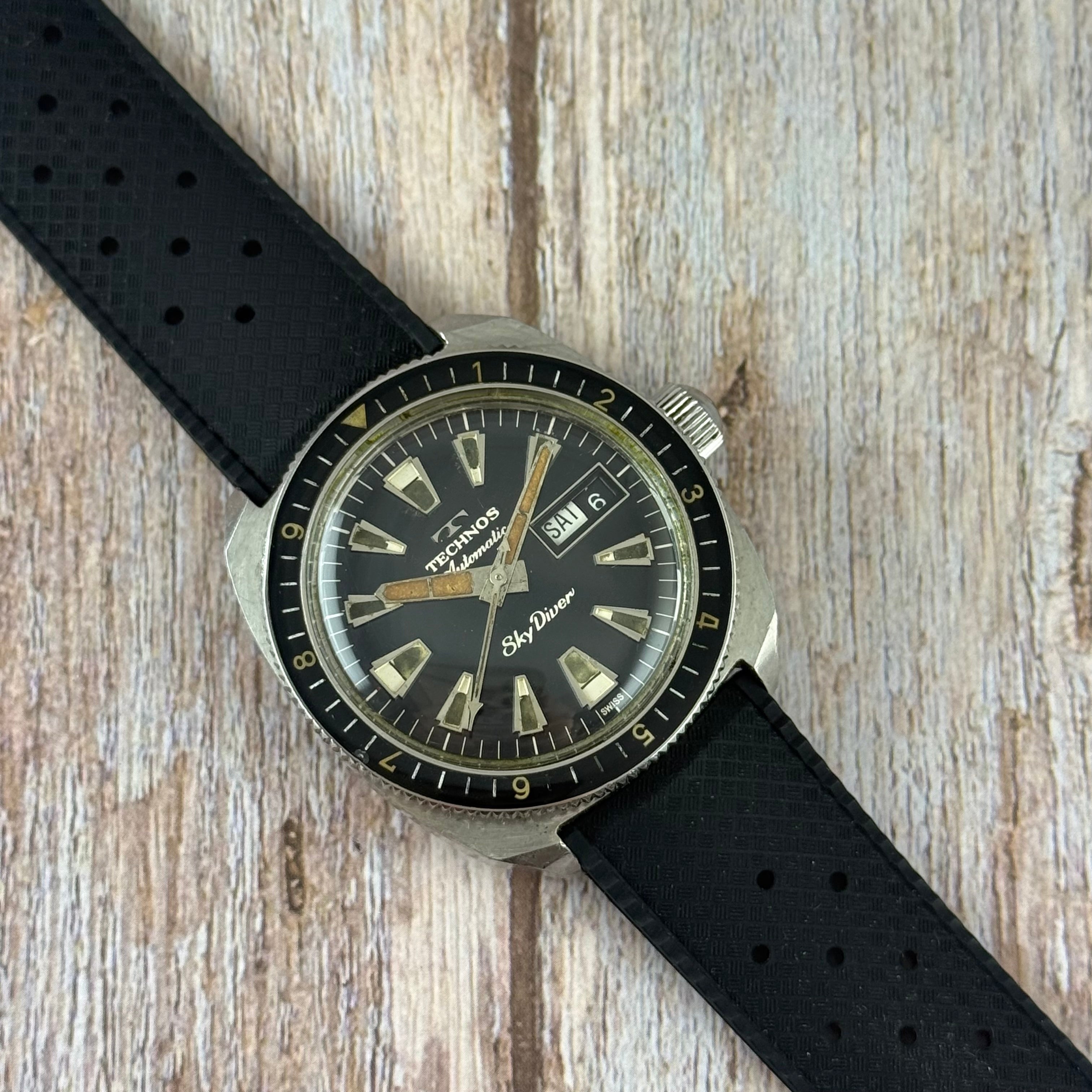 1960s Technos Sky diver automatic men’s divers watch 37mm