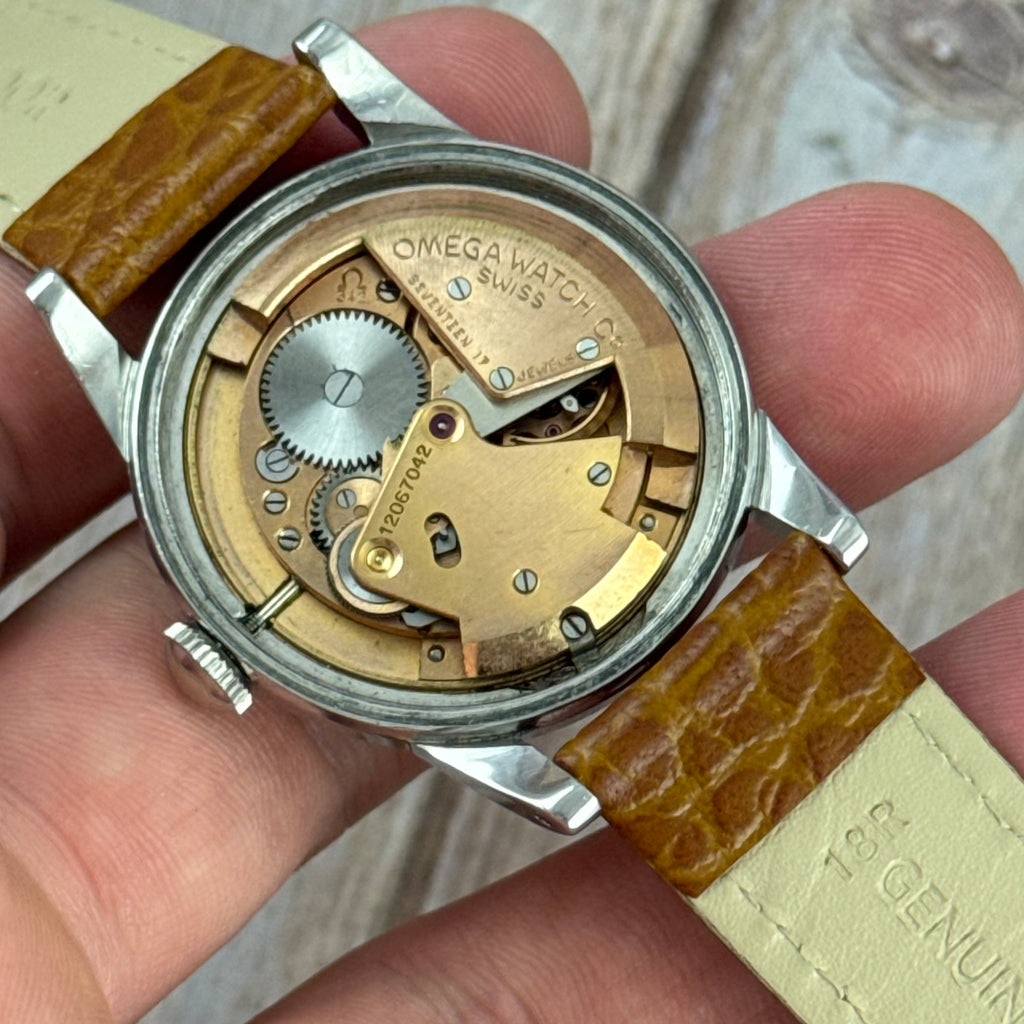 1950 Omega bumper automatic gents steel “deco Arabic” dial watch (2576-10)