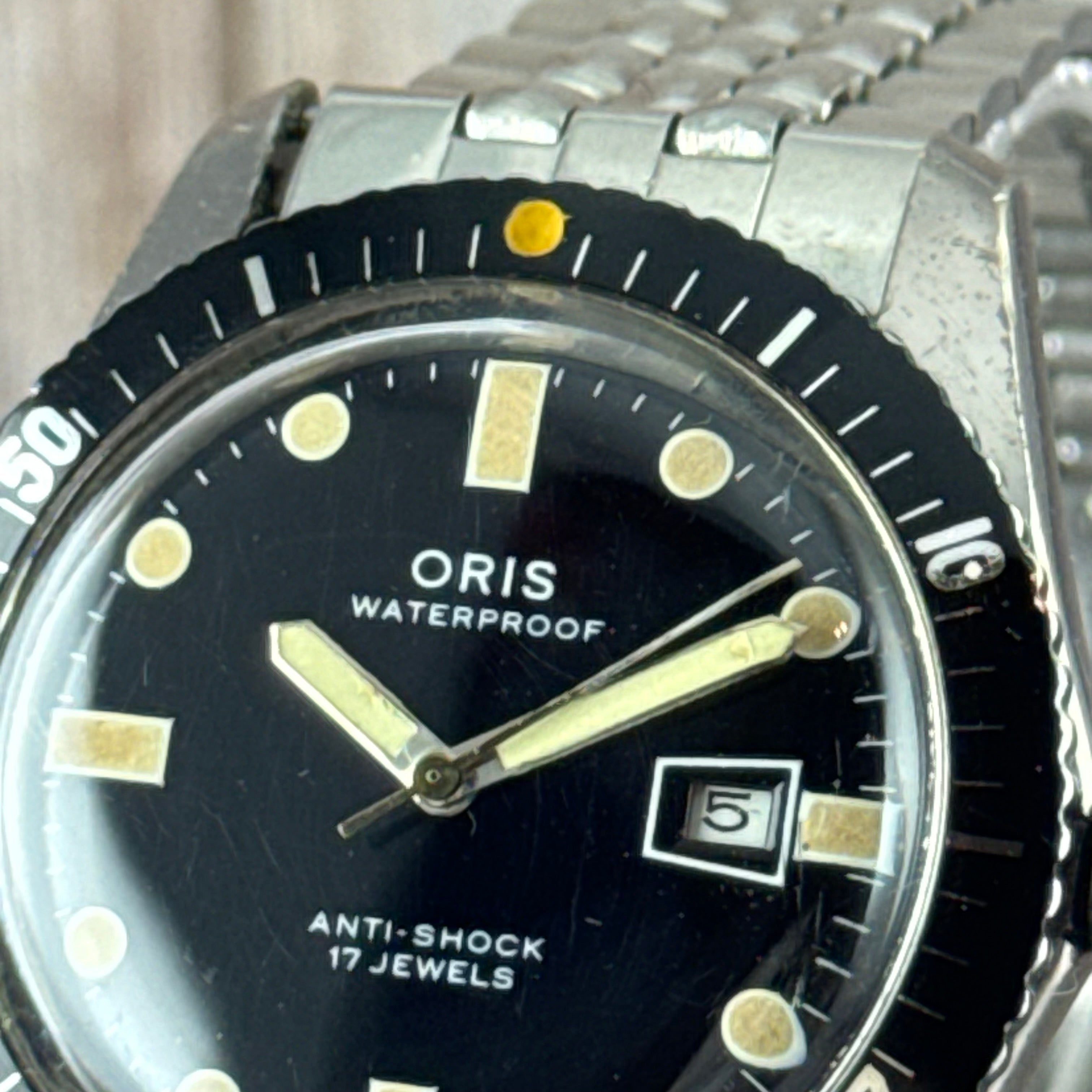 The original Oris 65 Iconic Divers mens watch box & tag