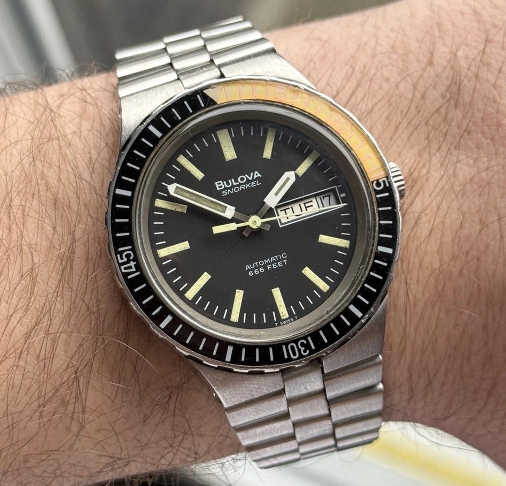 1974 Bulova Snorkel ‘devil Diver’ Men’s Dive Watch 666ft 38mm Boxed  Bakelite