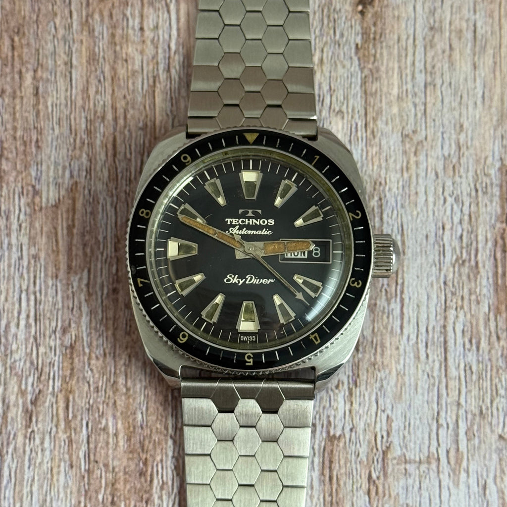 1960s Technos Sky diver automatic men’s divers watch 37mm