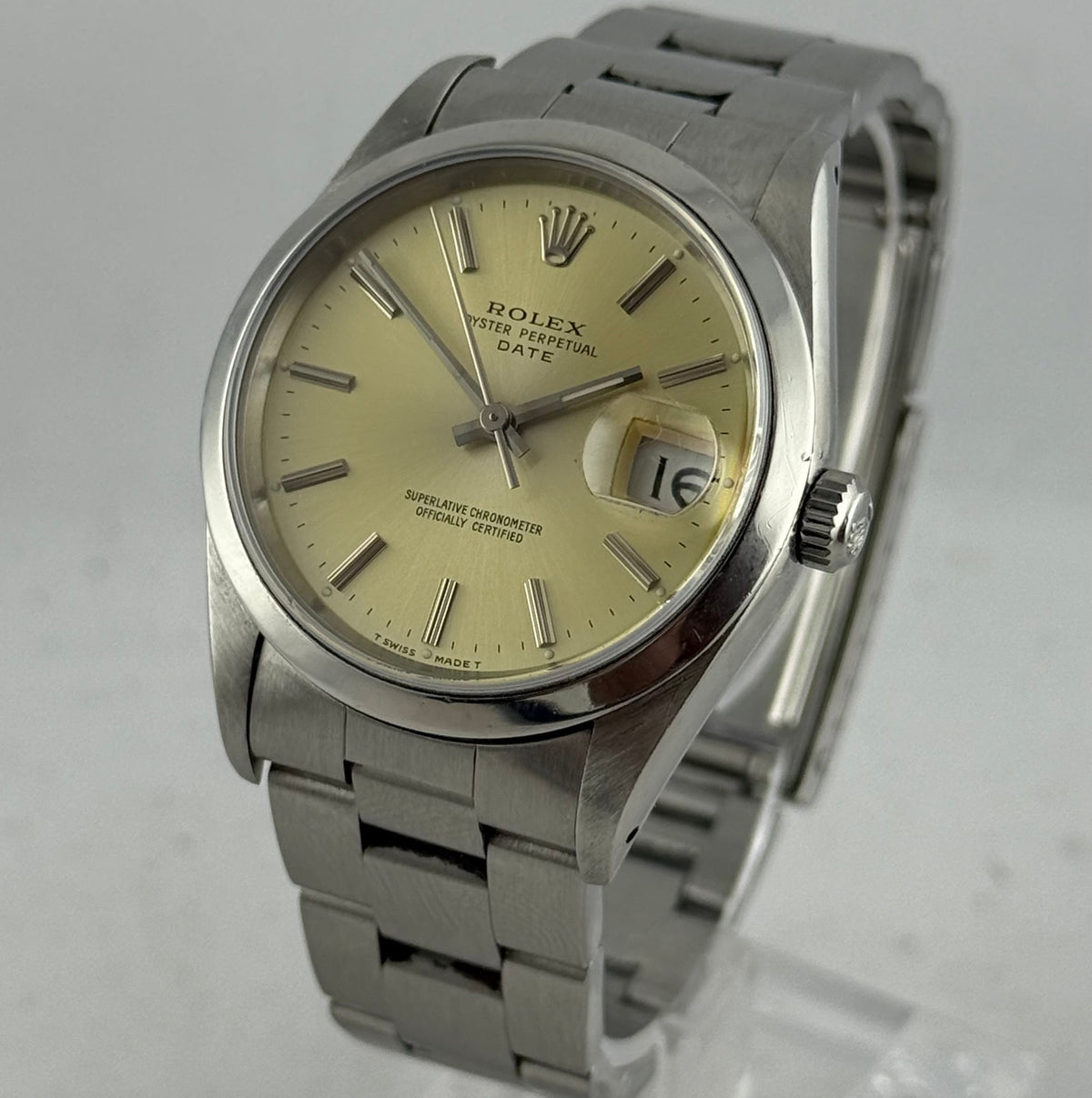 1990 Rolex Oyster Perpetual Date men’s steel champagne dial watch boxed
