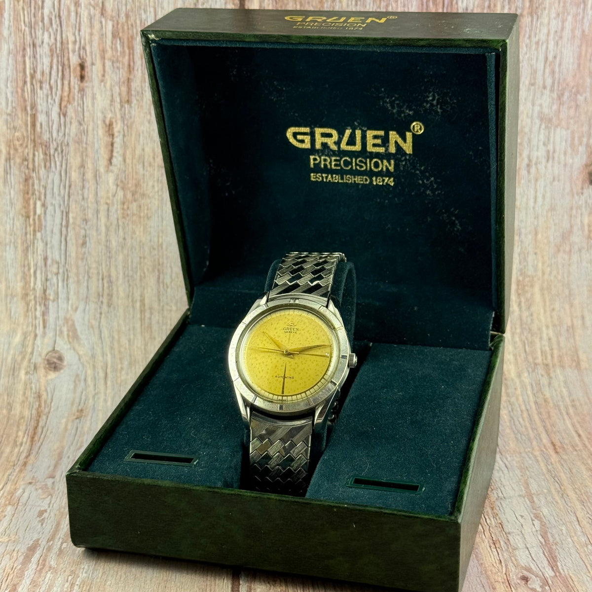 1950s Gruen Precision autowind ‘bumper’ automatic men’s wrist watch boxed 34mm