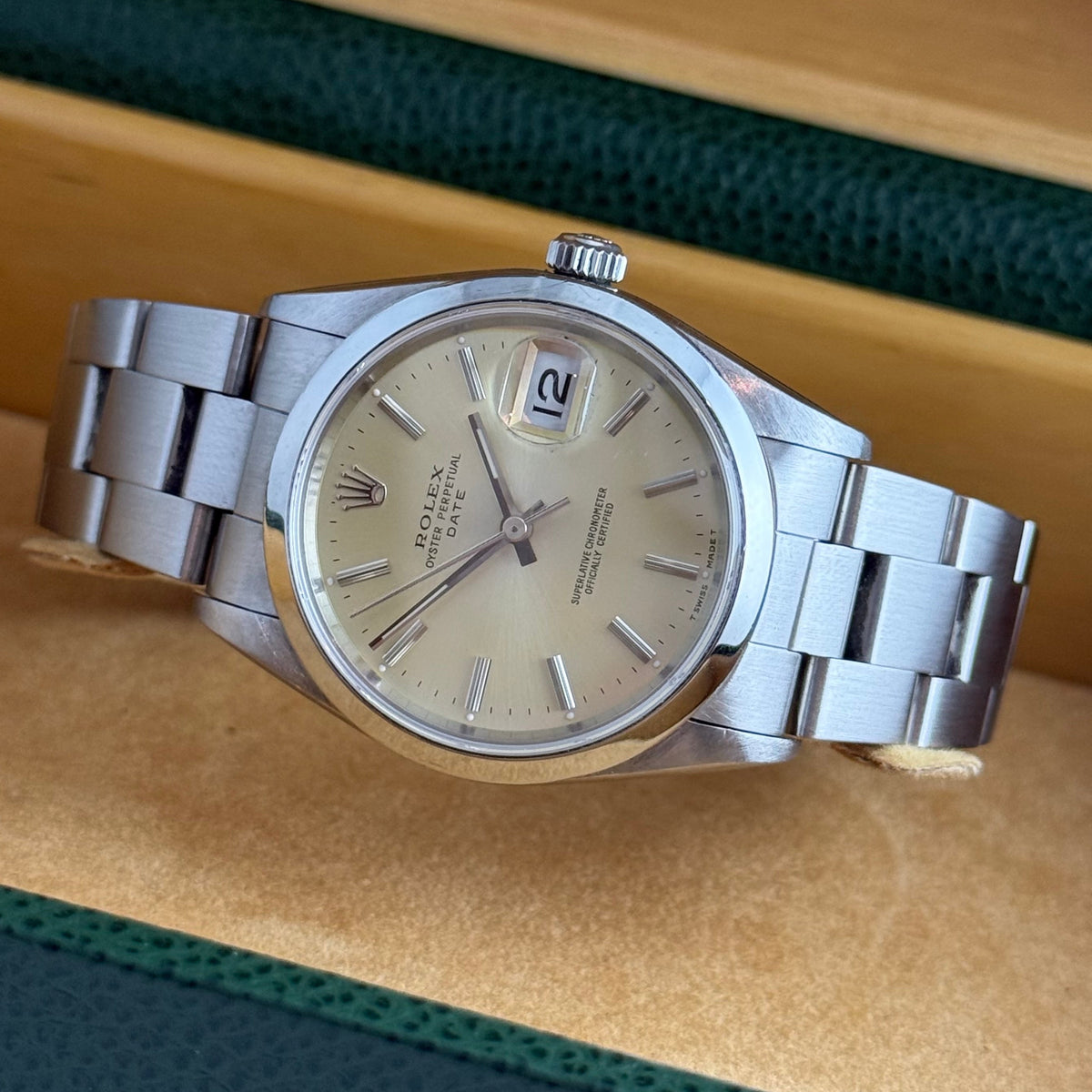 1990 Rolex Oyster Perpetual Date men’s steel champagne dial watch boxed