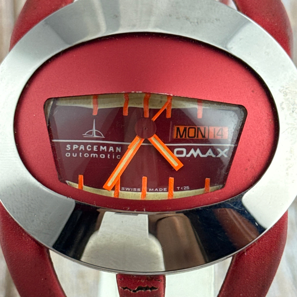 1969 OMAX spaceman men’s Swiss manual wind watch space age futuristic design
