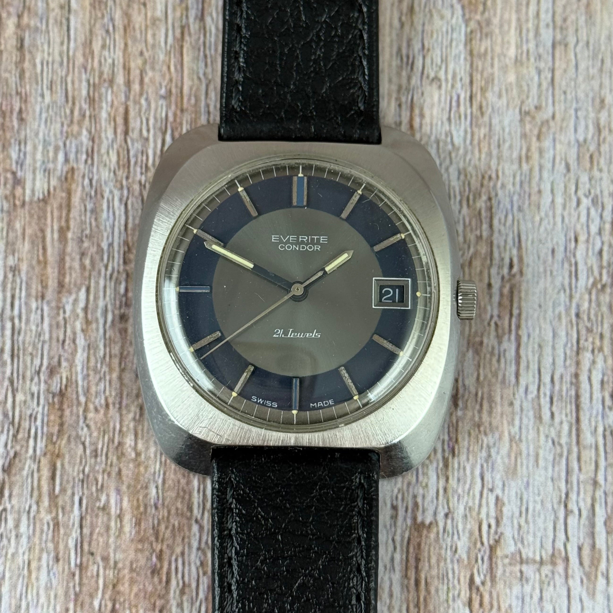 1970s Everite Condor gents manual wind UFO case wrist watch