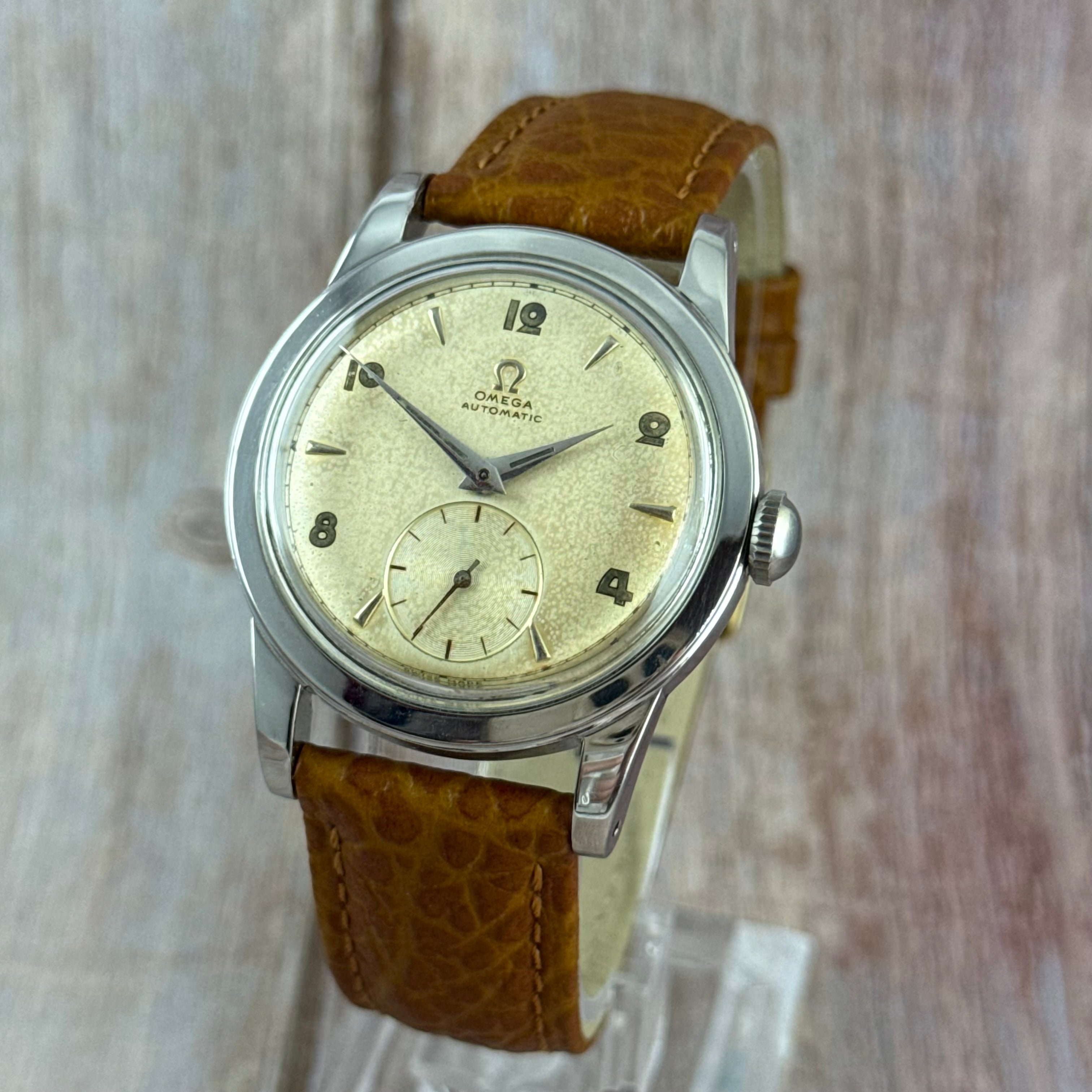 1950 Omega bumper automatic gents steel “deco Arabic” dial watch (2576-10)