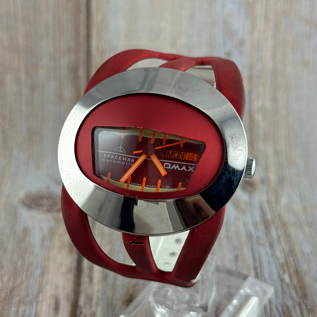 1969 OMAX spaceman men’s Swiss manual wind watch space age futuristic design