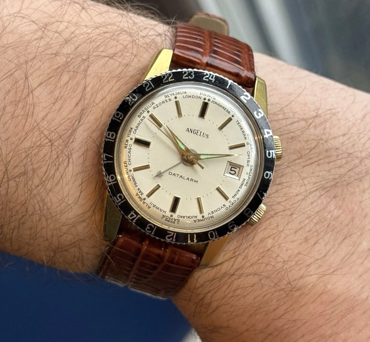 Vintage Angelus Datalarm Manual Wind Men’s World Time Watch 24hr  Bezel 35mm