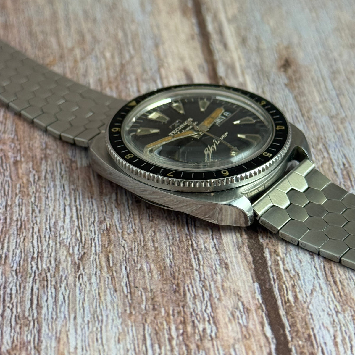 1960s Technos Sky diver automatic men’s divers watch 37mm